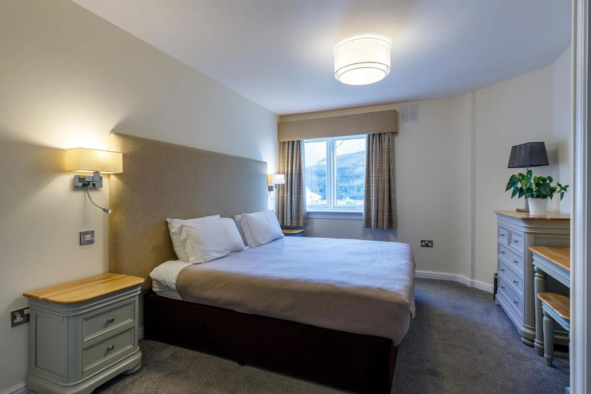 Bed in Loch Rannoch Highland Club