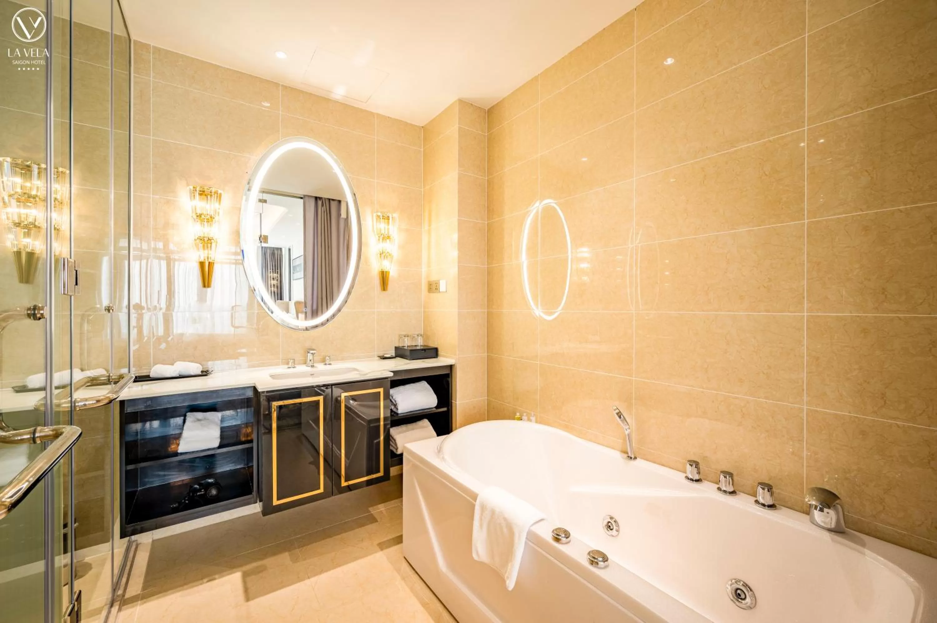 Bathroom in La Vela Saigon Hotel