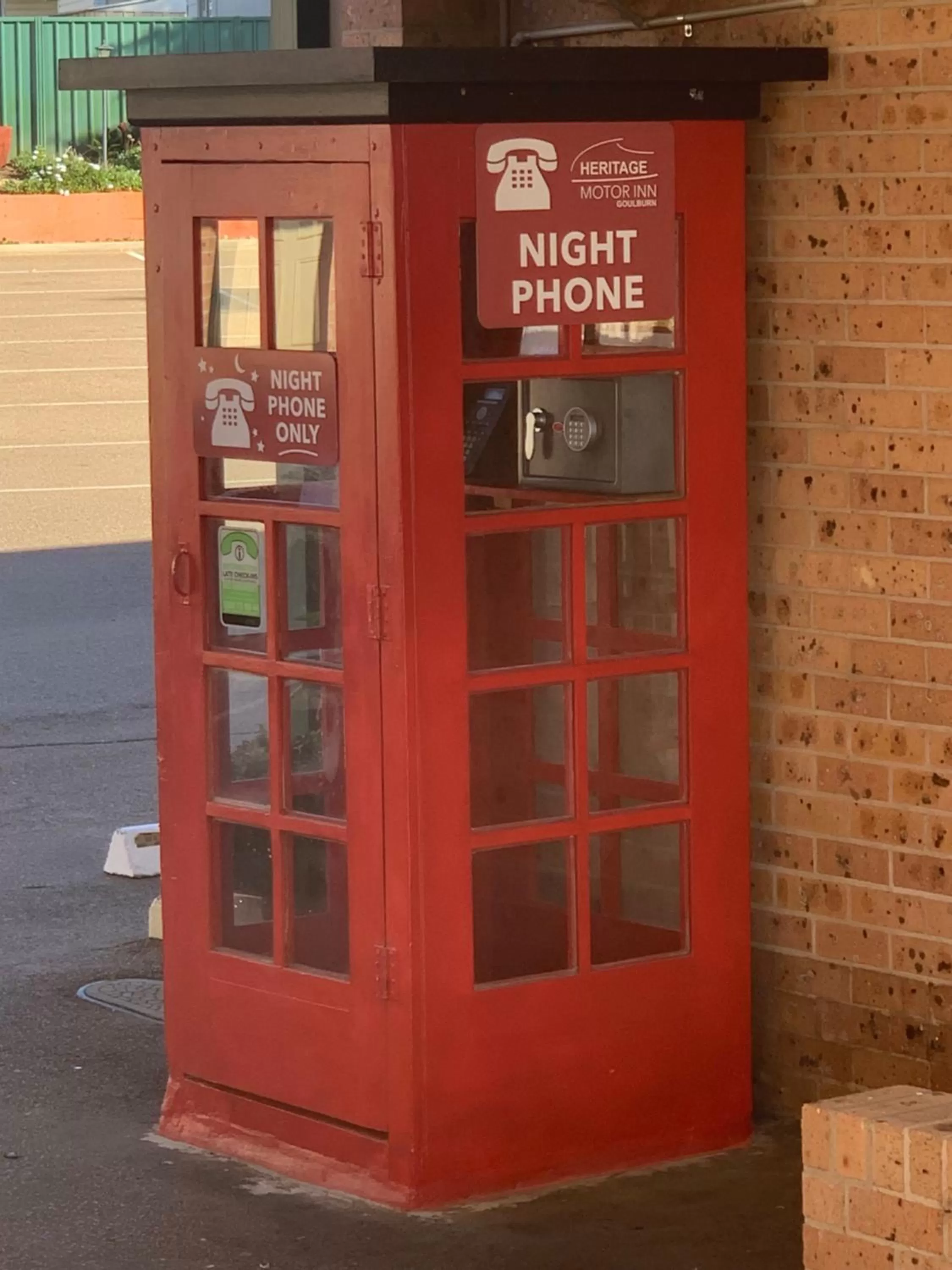 Decorative detail in Heritage Motor Inn Goulburn