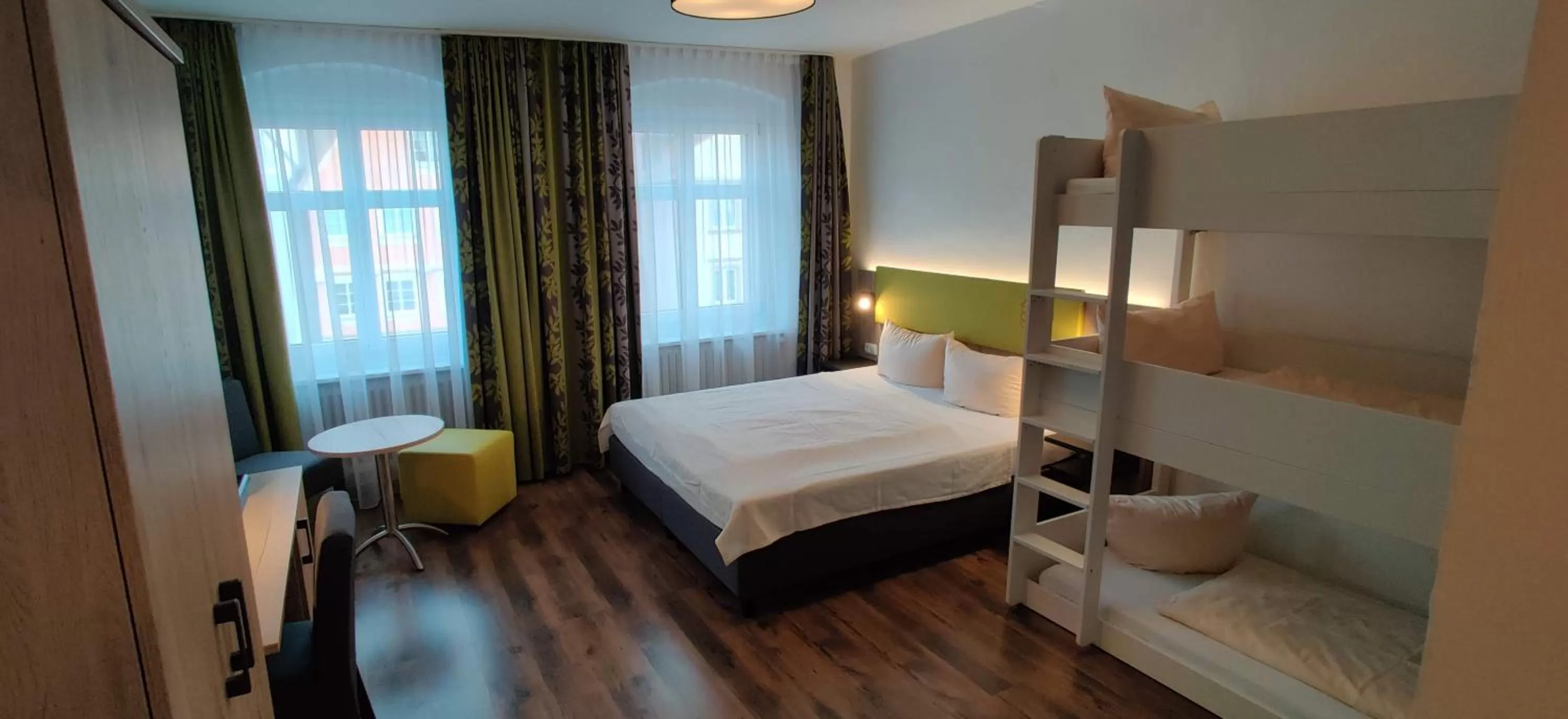 Photo of the whole room, Bed in Hotel Goldene Traube