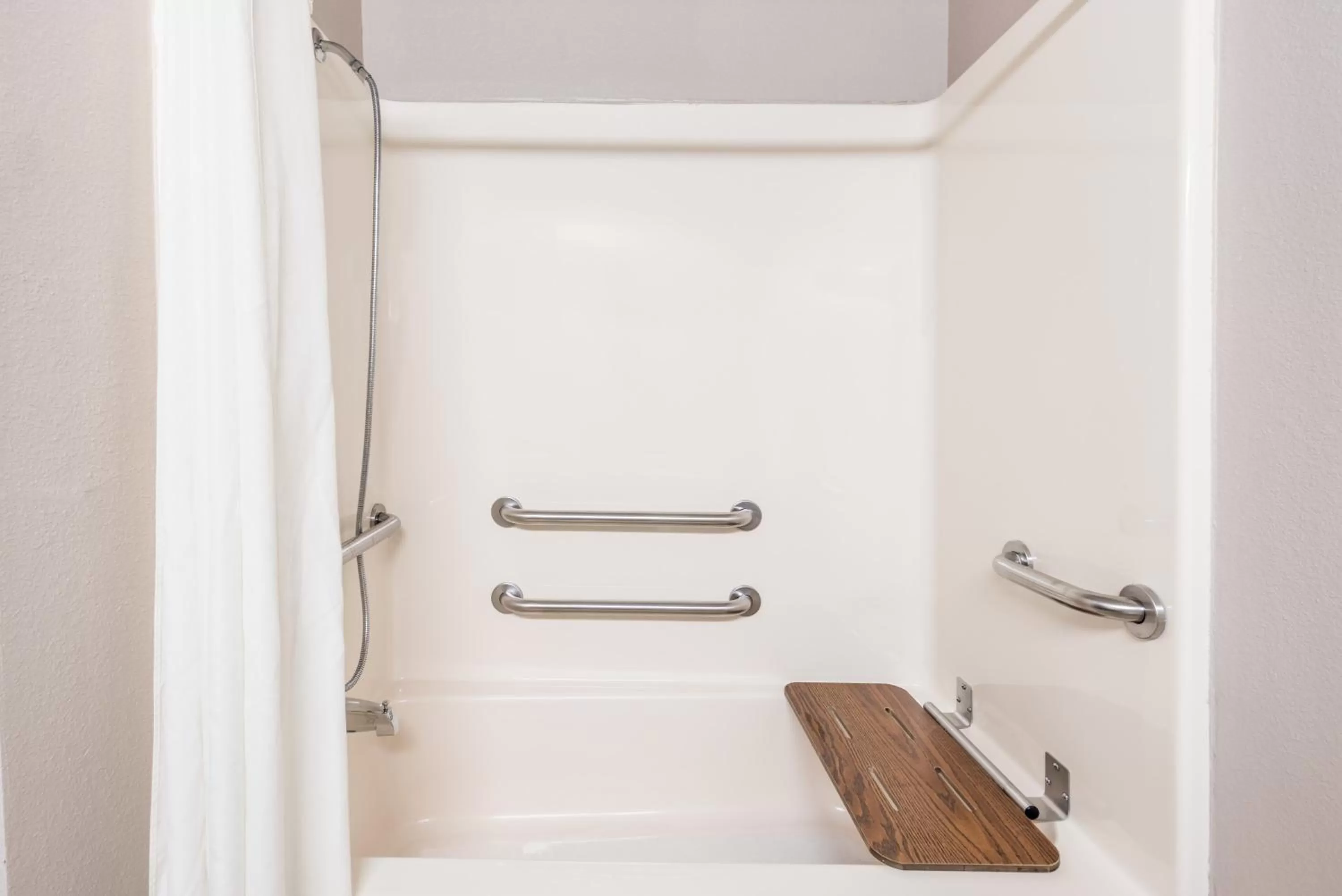 Queen Room with Two Queen Beds and Bath Tub - Mobility/Hearing Access - Non-Smoking in Super 8 by Wyndham Fort Worth North