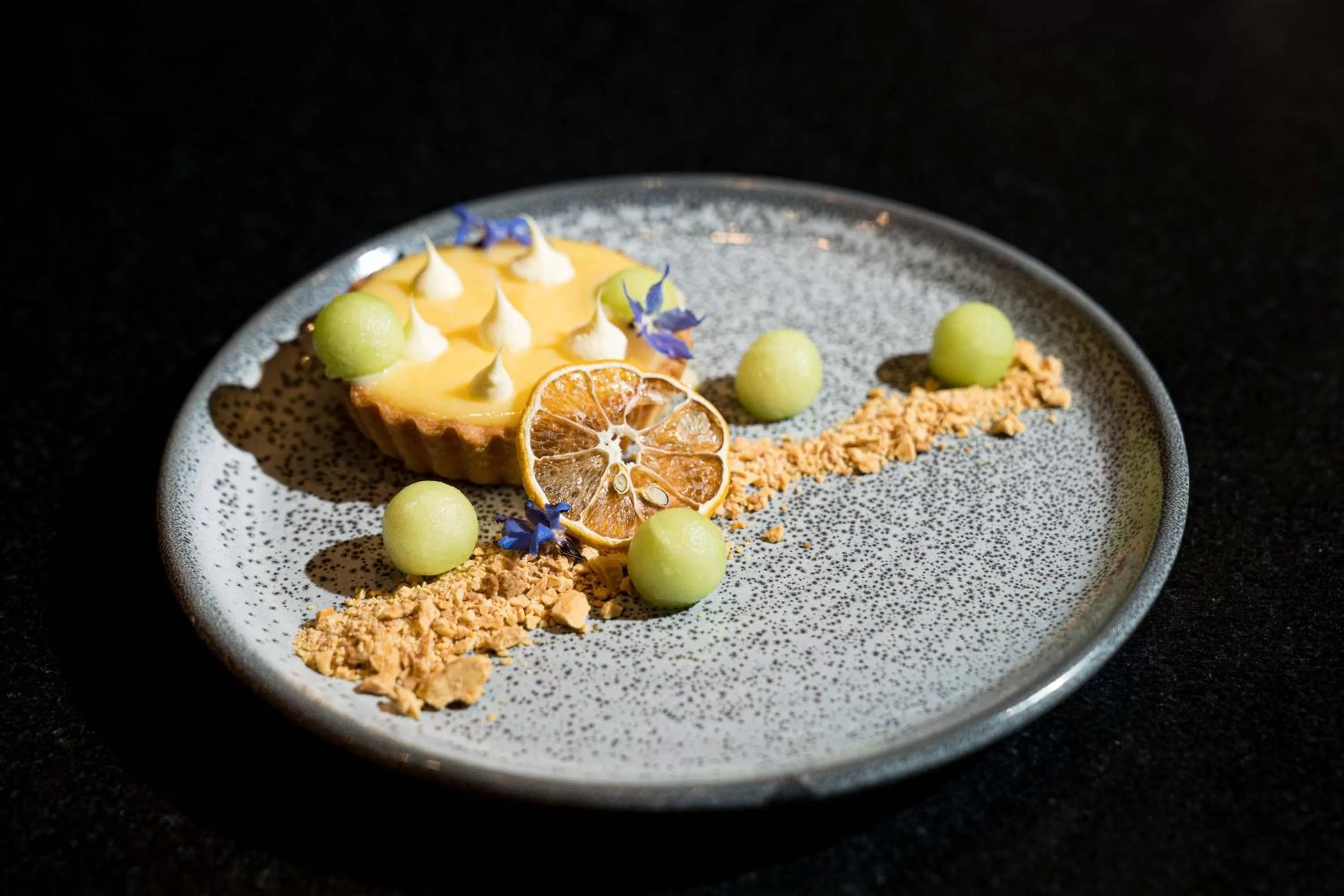 Restaurant/places to eat in Peppers Waymouth Hotel