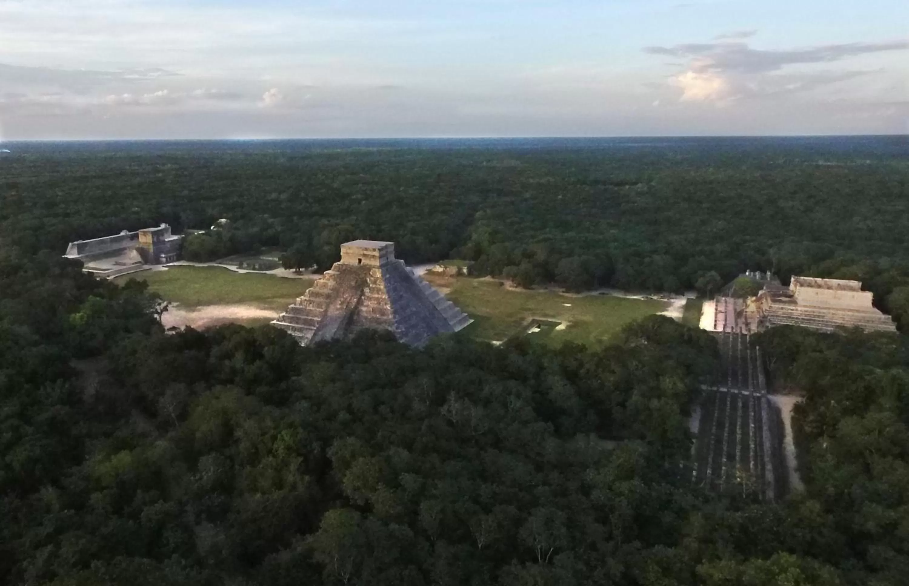 Bird's eye view in Hotel Doralba Inn Chichen