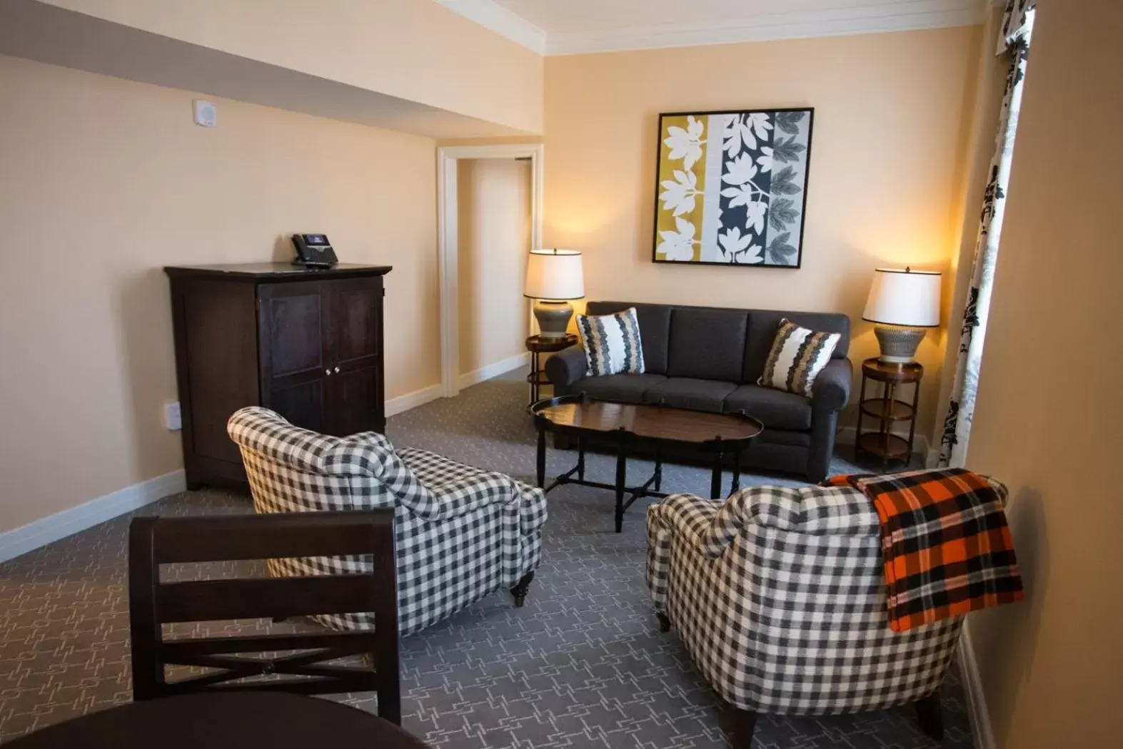 Executive Suite in The Atherton Hotel at OSU Executive Suite in The Atherton Hotel at OSU