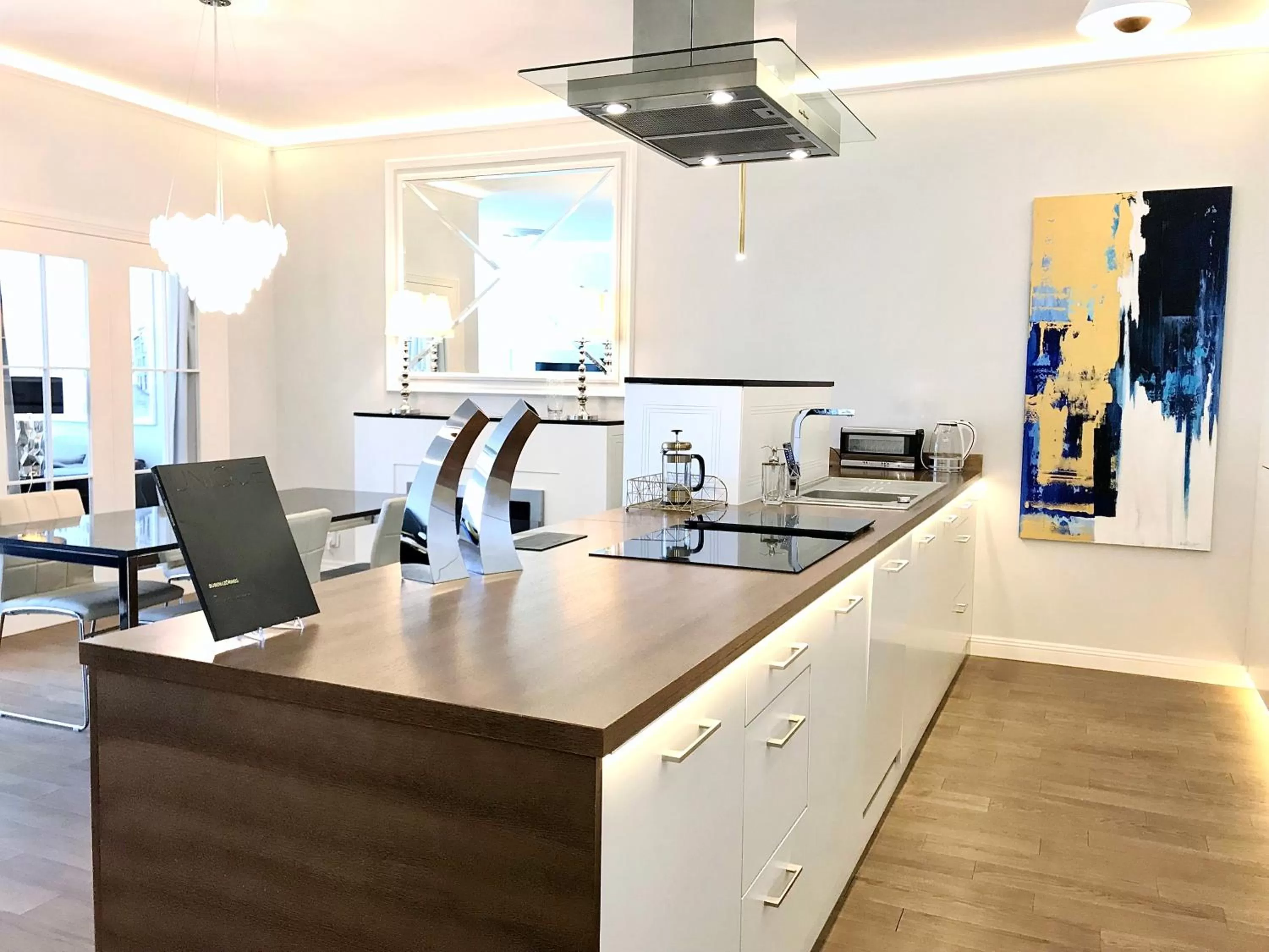 Kitchen or kitchenette in Luxury Apartments MONDRIAN Market Square III