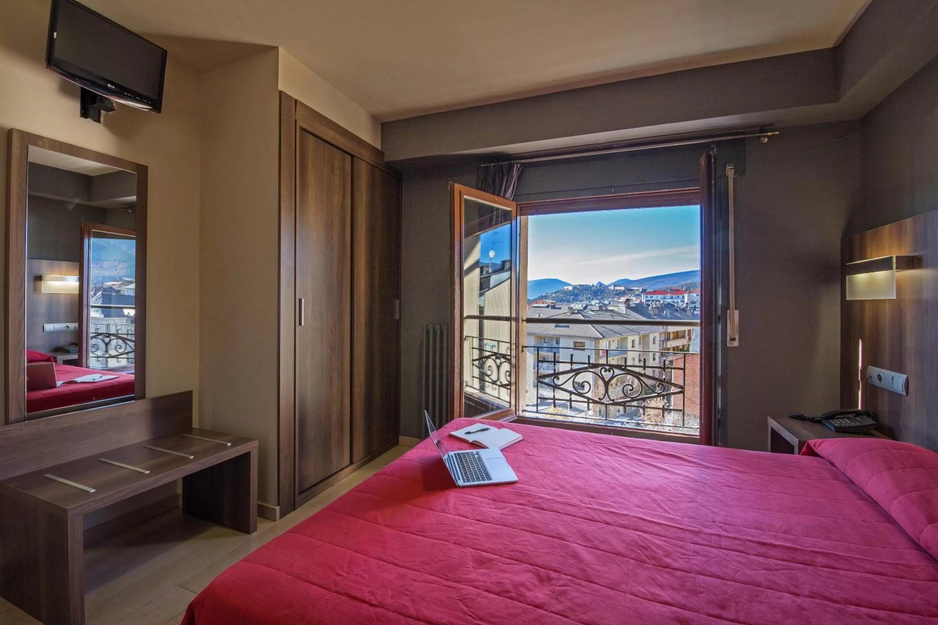 Bed in Hotel Avenida