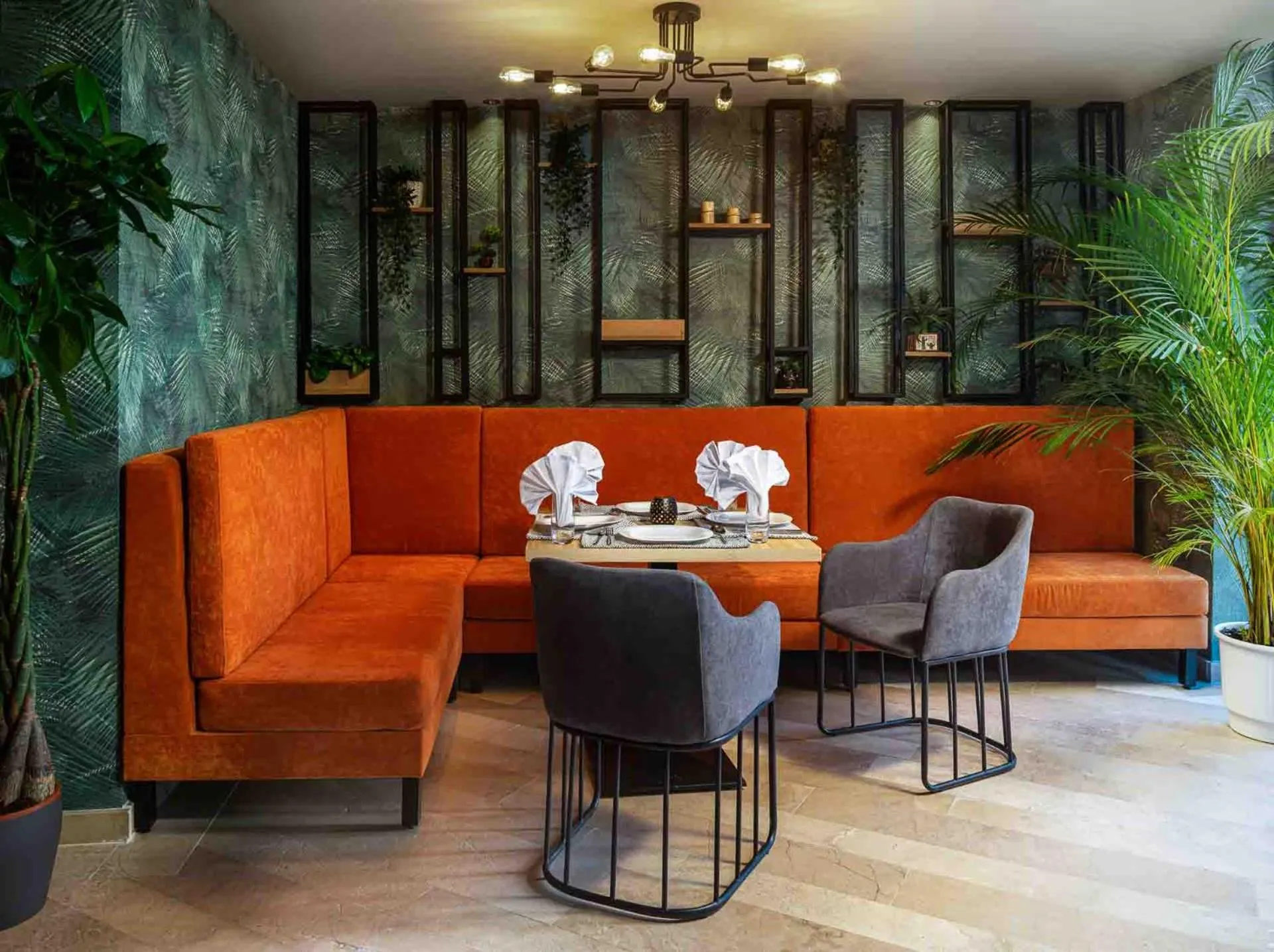 Restaurant/places to eat in Labirint Boutique Hotel