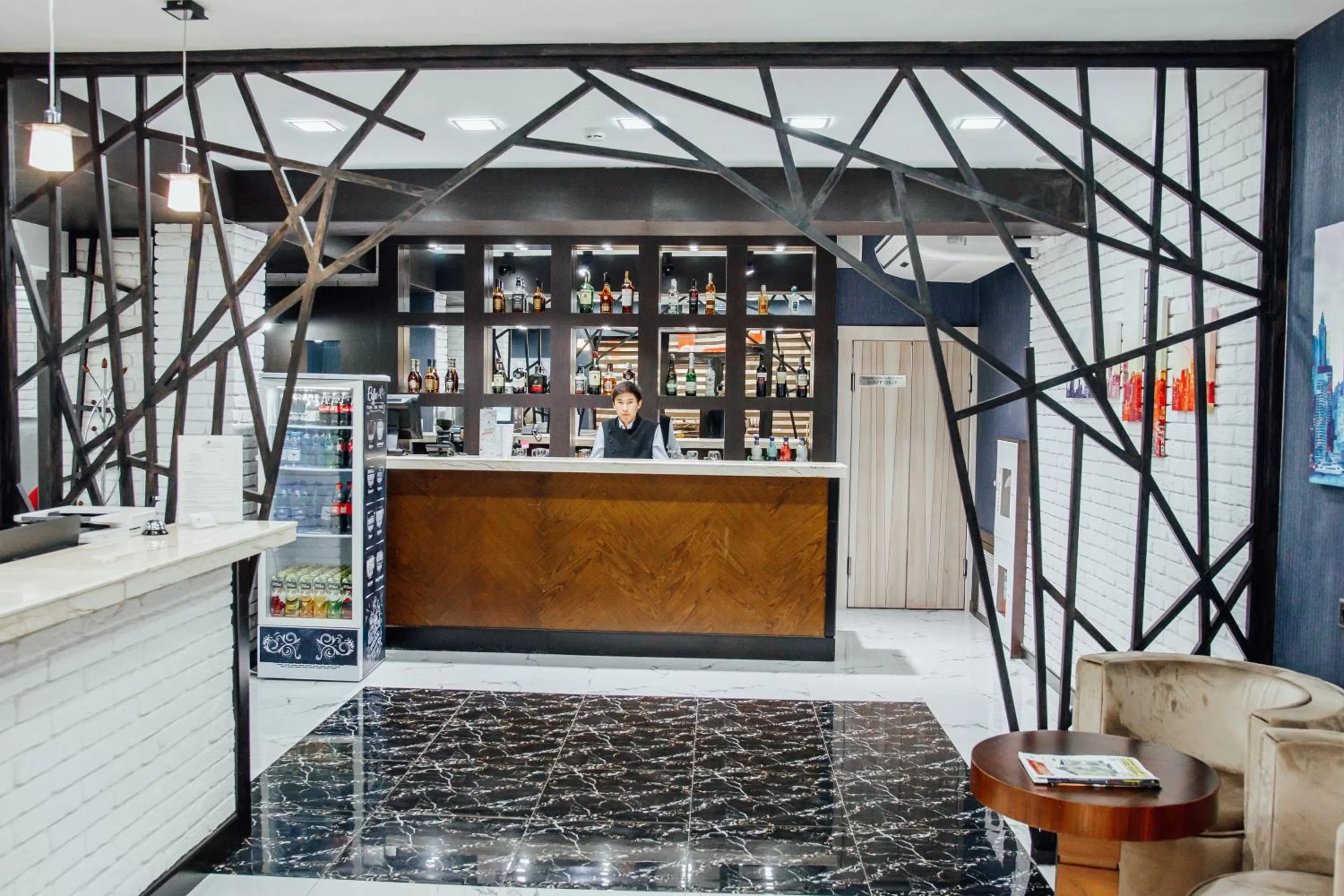 Lounge or bar in Express City Hotel