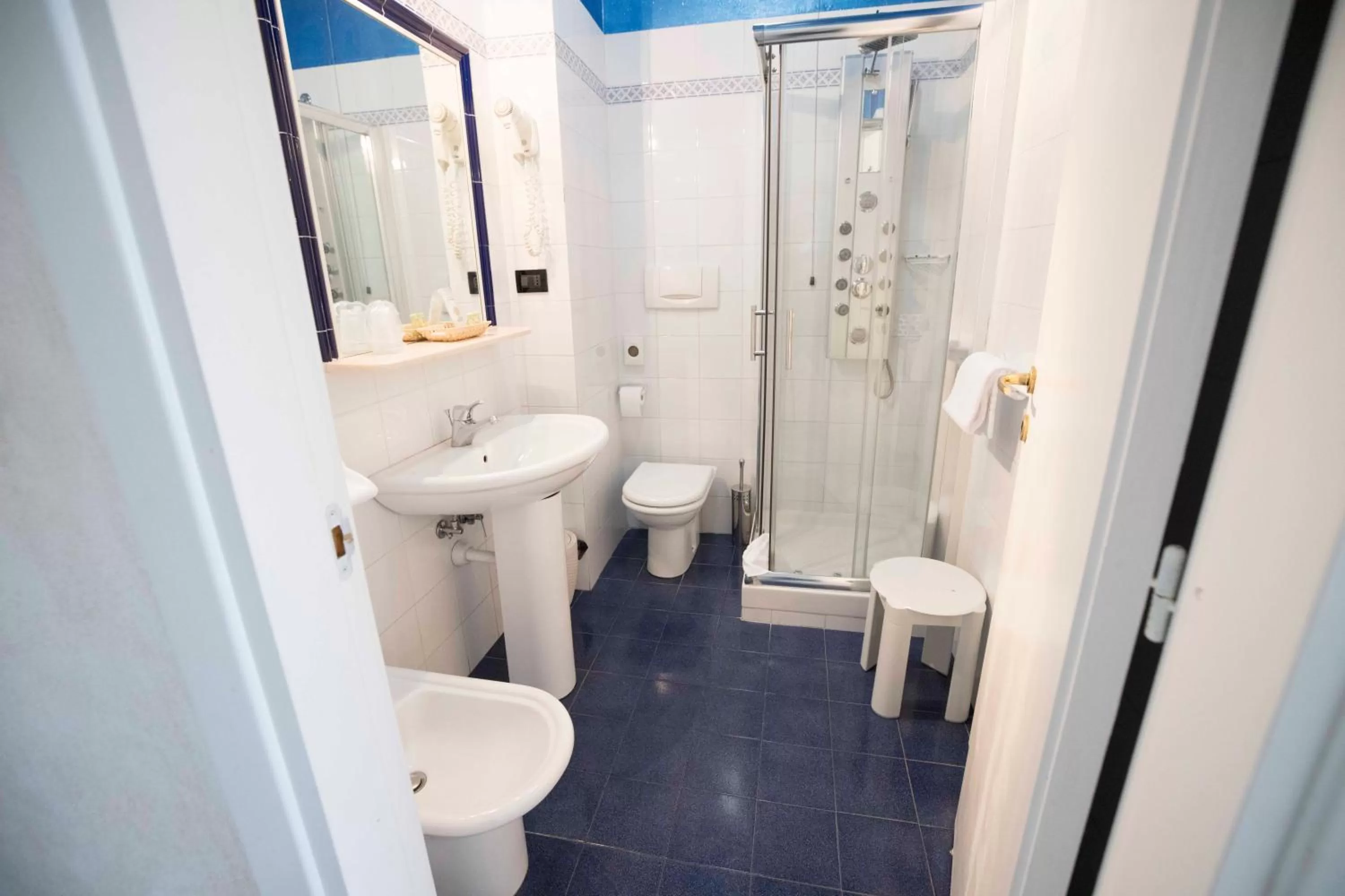 Bathroom in Piccolo Hotel Allamano