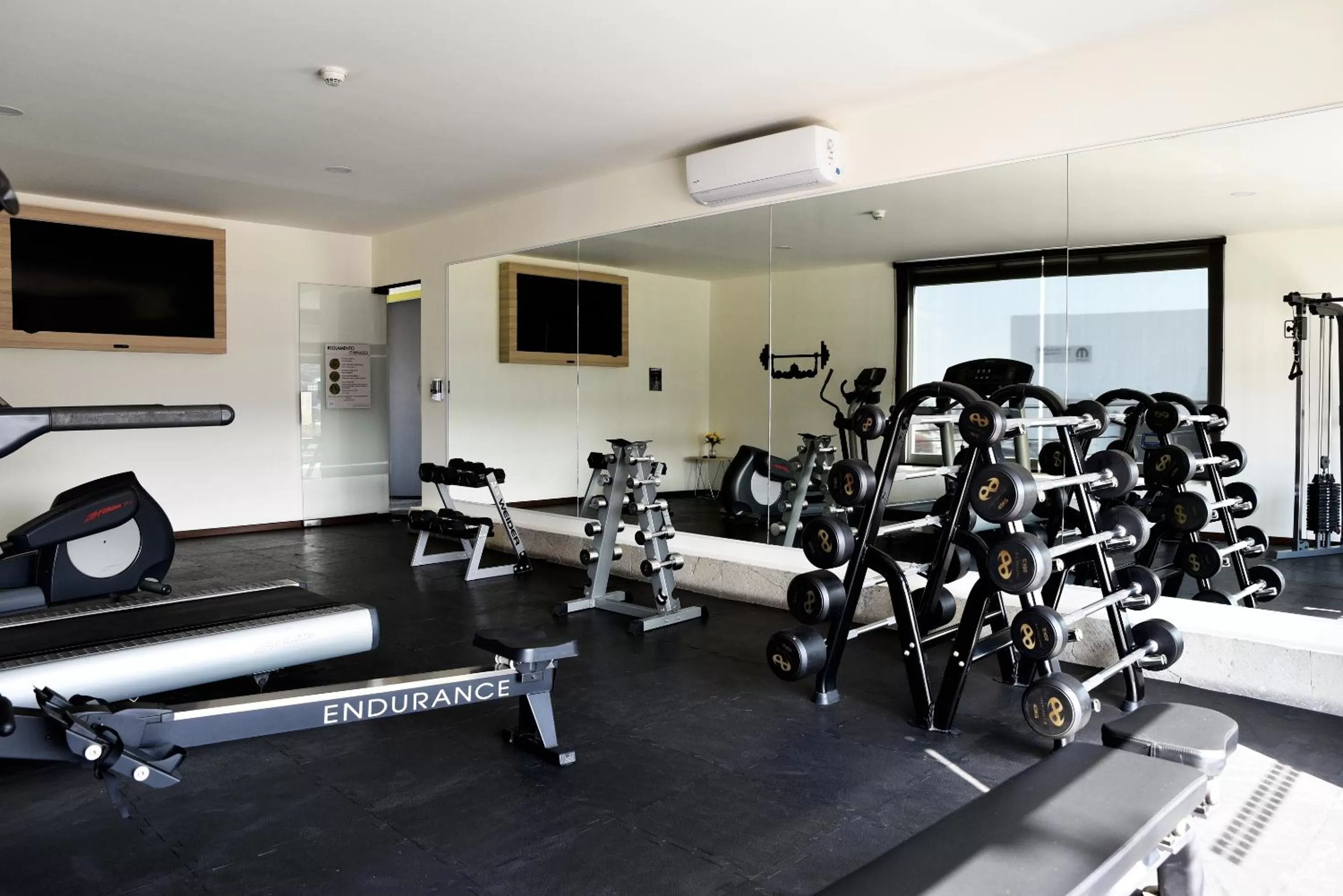 Fitness centre/facilities in Fato Hotel