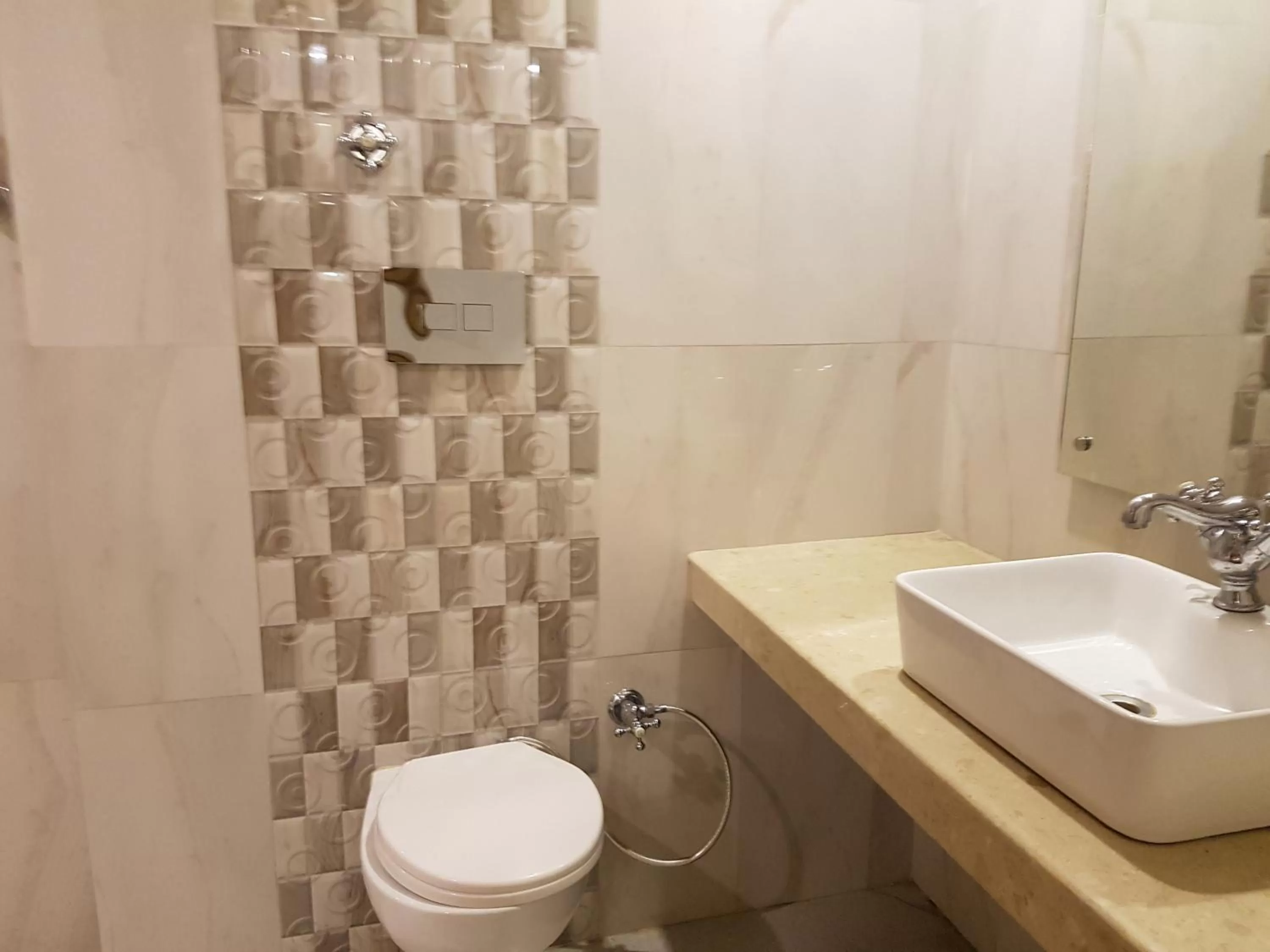 Bathroom in Hotel Lords Regency - Connected to Mall Road