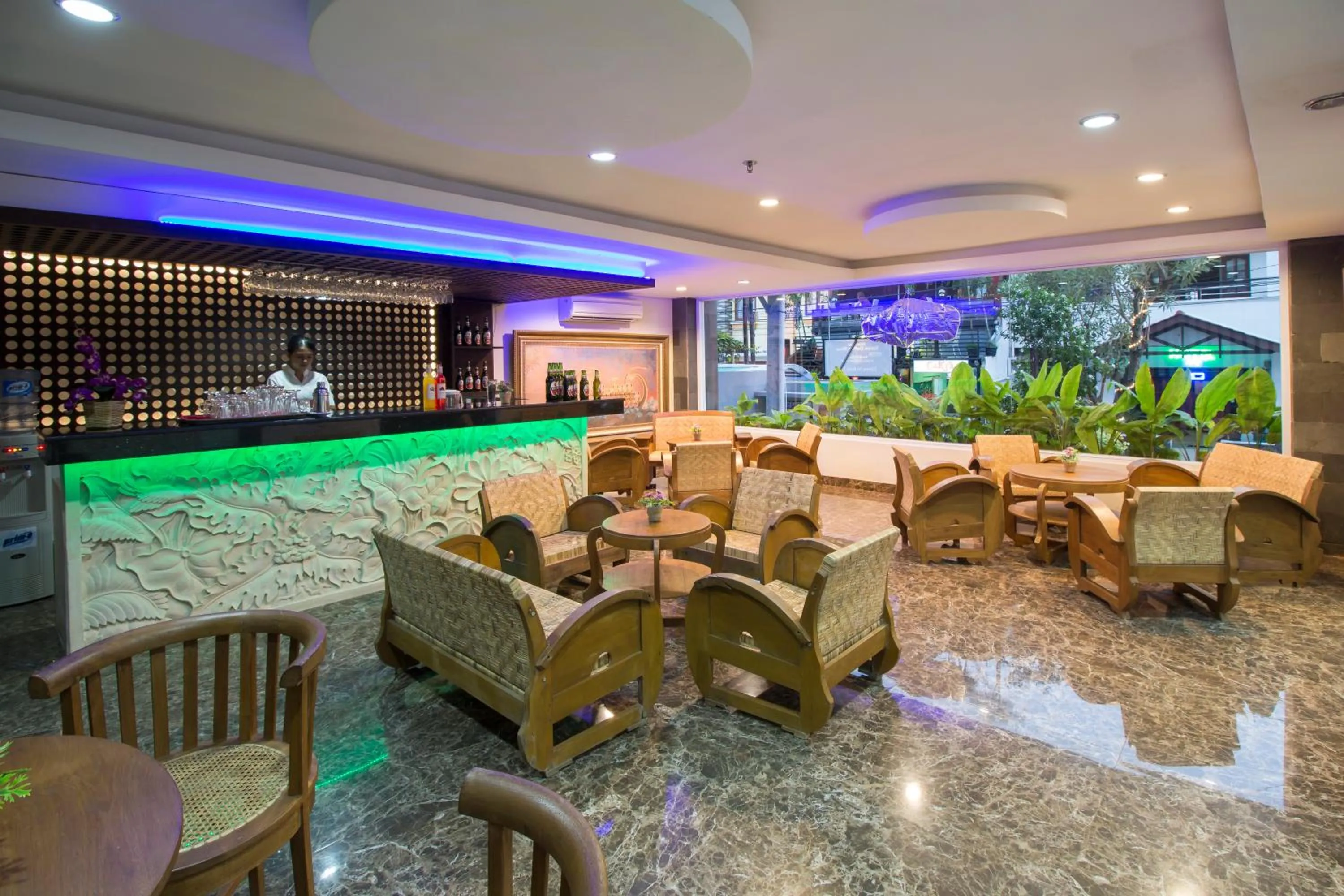 Lounge or bar in Grand Puri Saron Hotel Yogyakarta