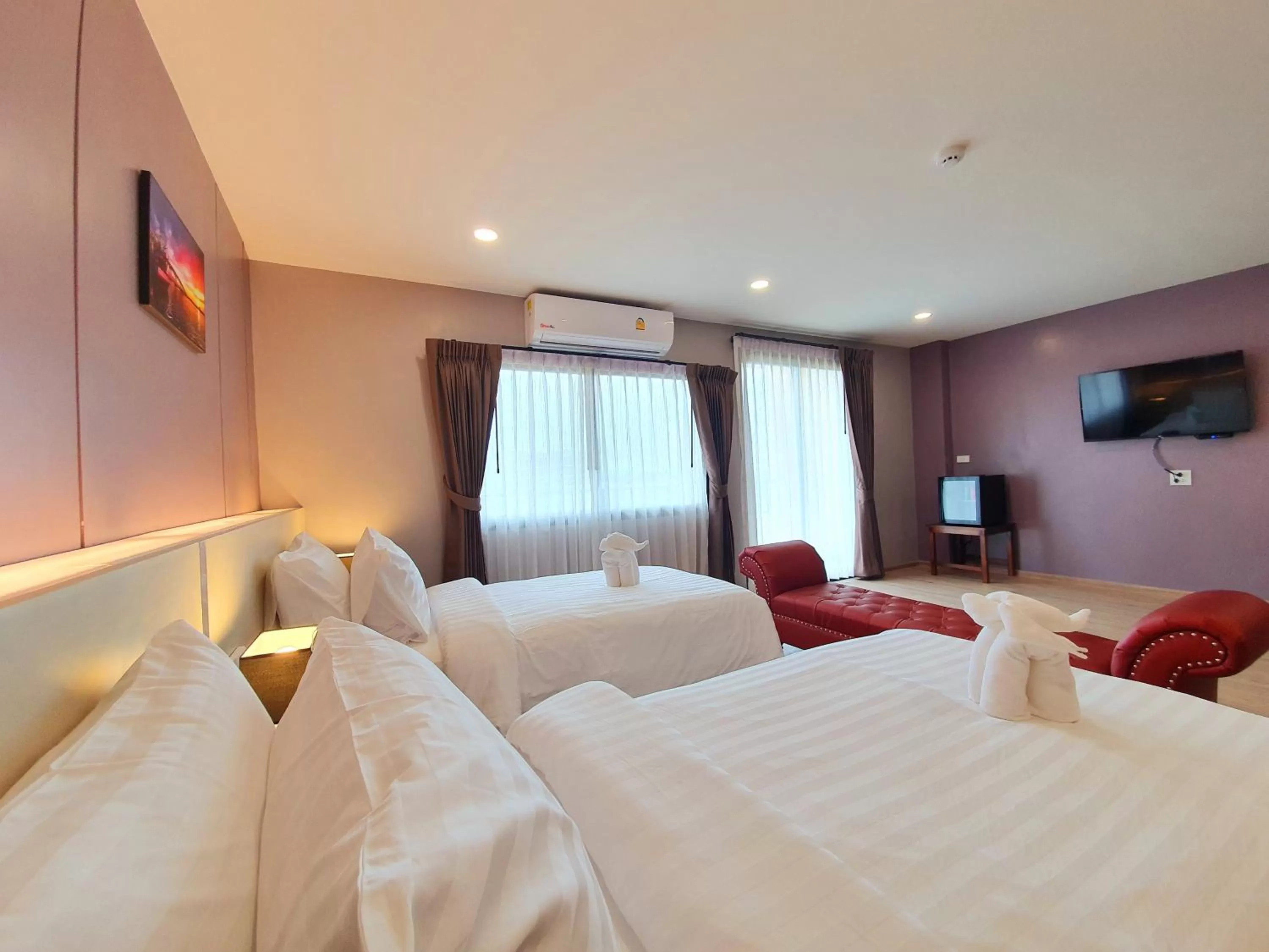 Photo of the whole room, Bed in USABAI Riverside Boutique Hotel