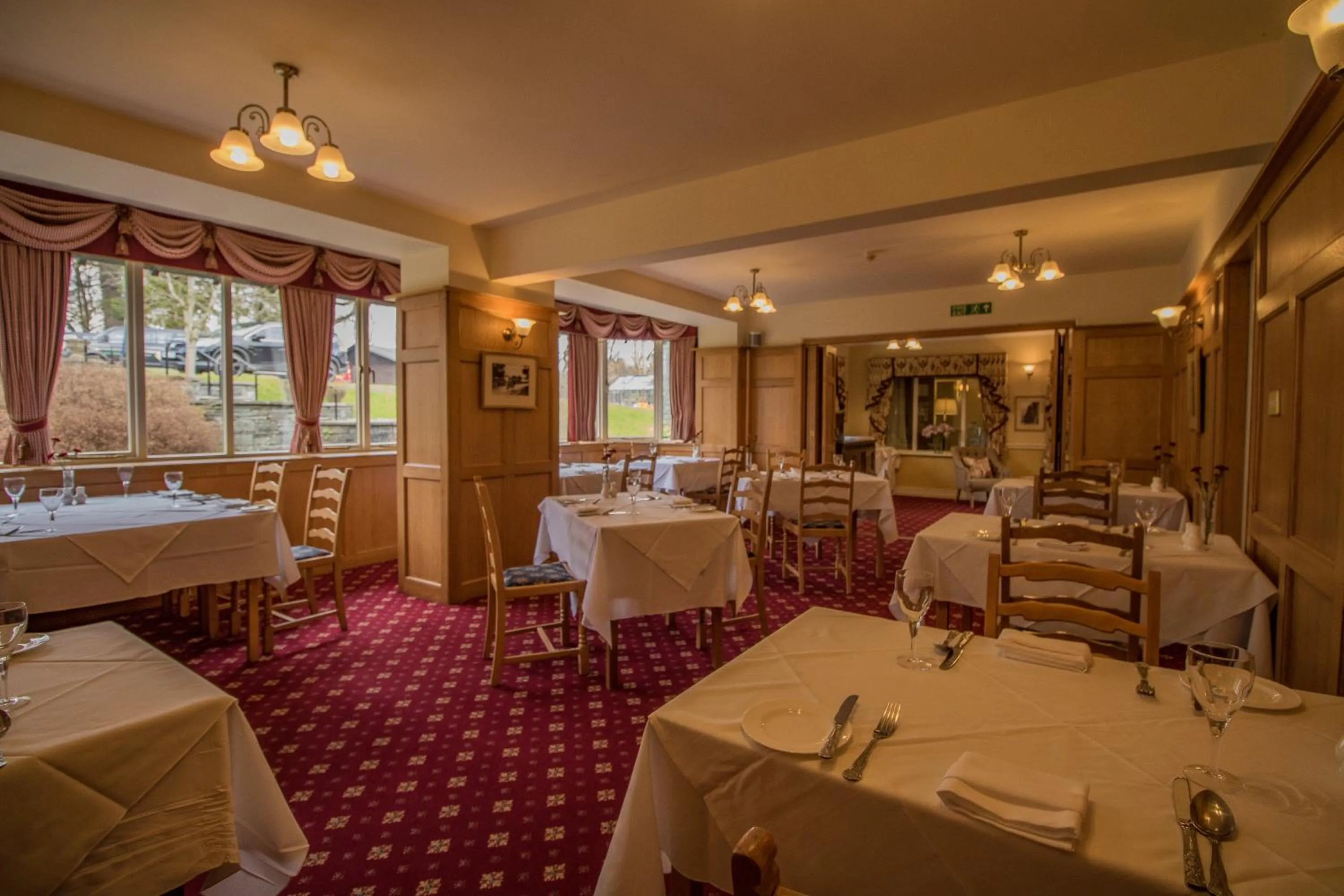 Restaurant/places to eat in Cragwood Country House Hotel