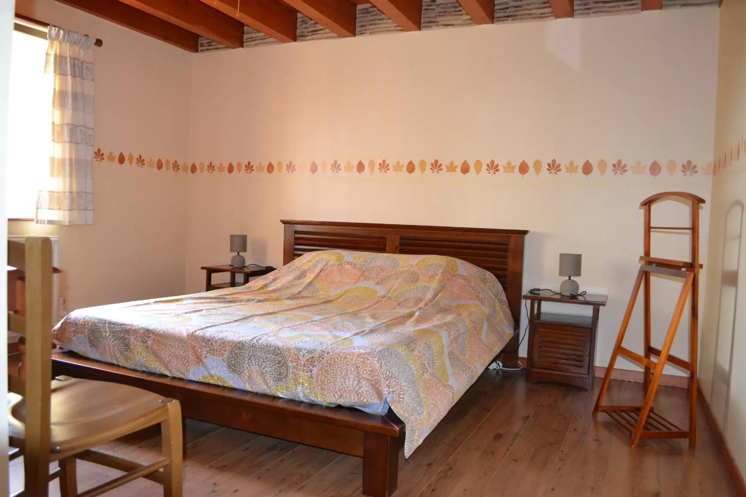 Double Room with Garden View in Chambres d'Hôtes Le Moulin à Epices Double Room with Garden View in Chambres d'Hôtes Le Moulin à Epices