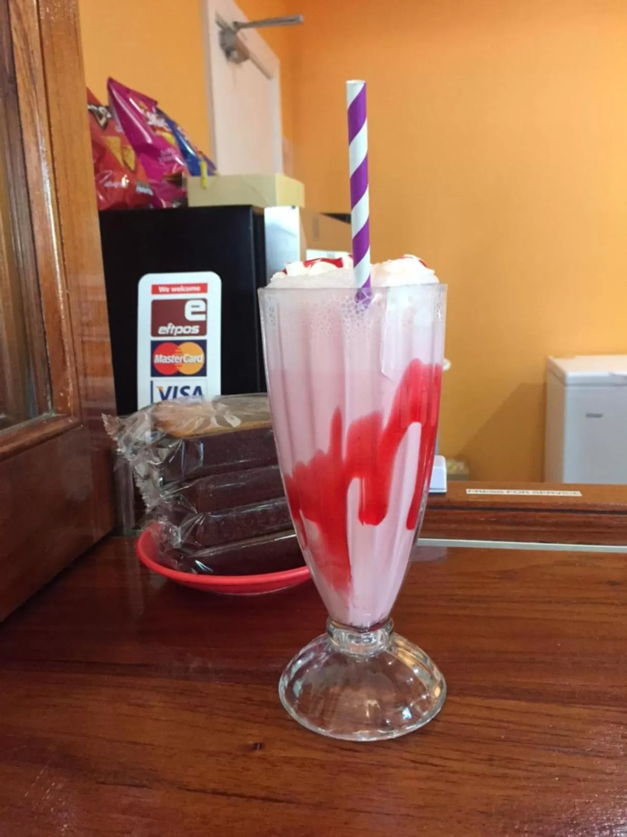 Food and drinks in Amelia Boutique Hotel