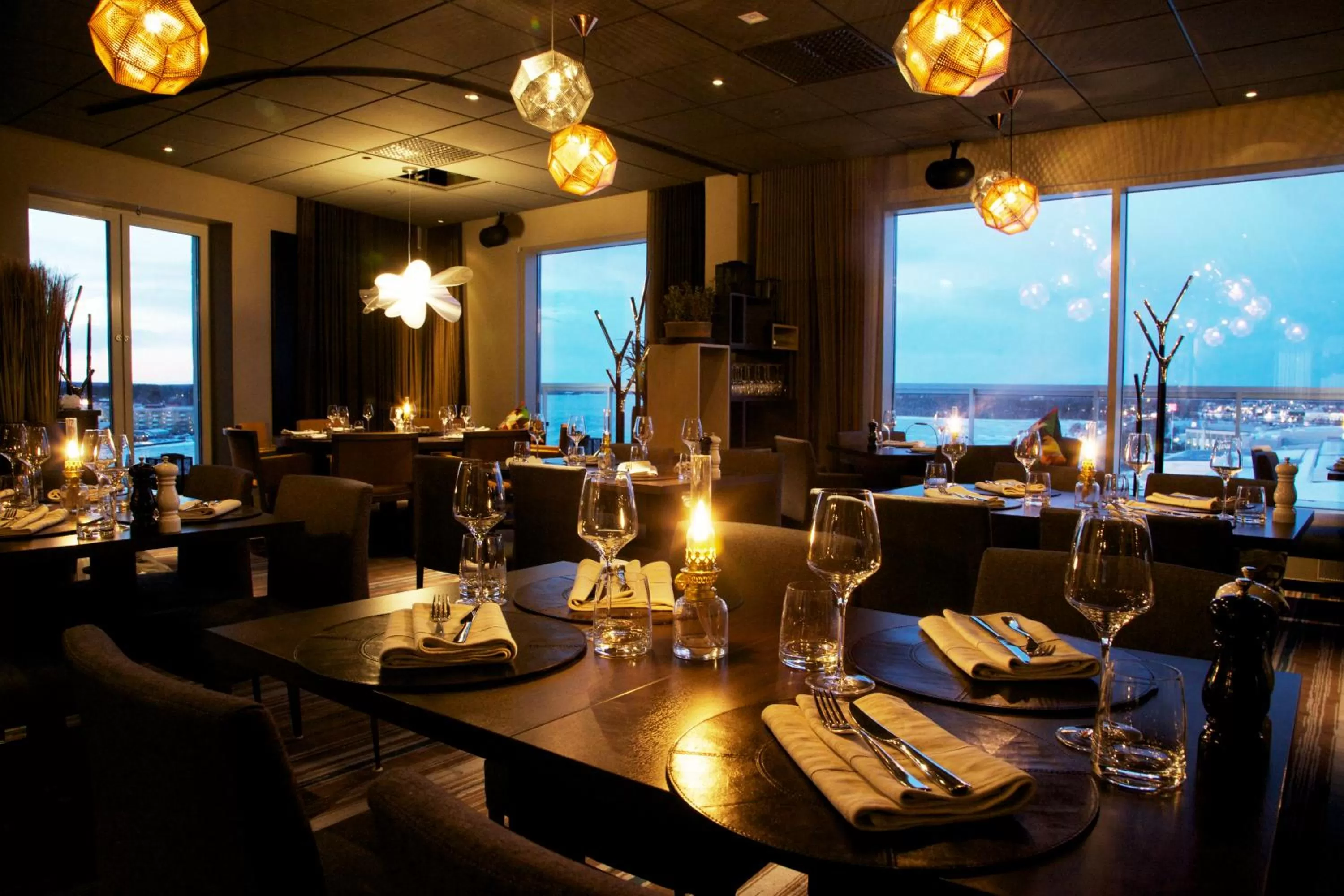 Restaurant/places to eat in Clarion Hotel Sense