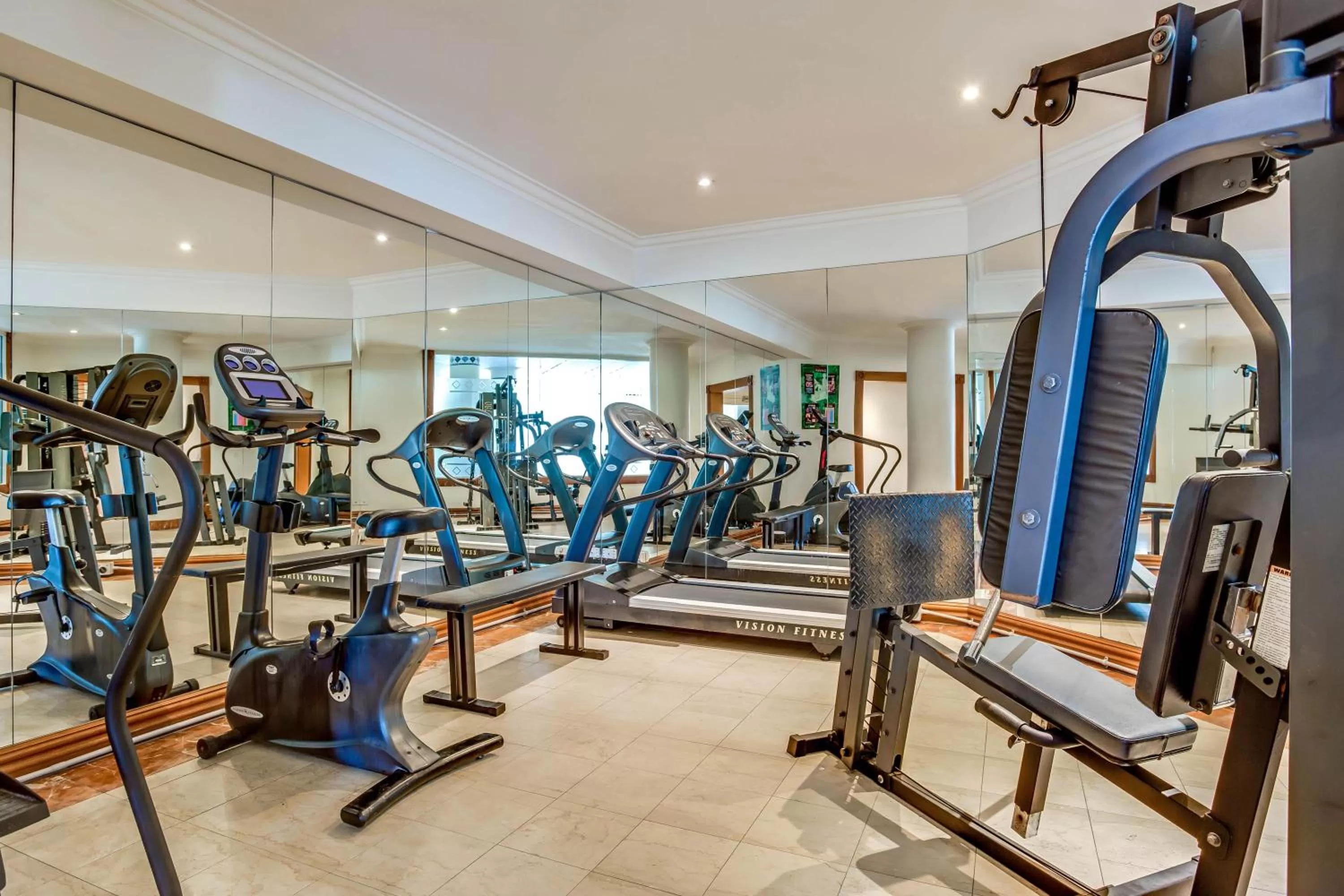 Fitness centre/facilities in BreakFree Moroccan