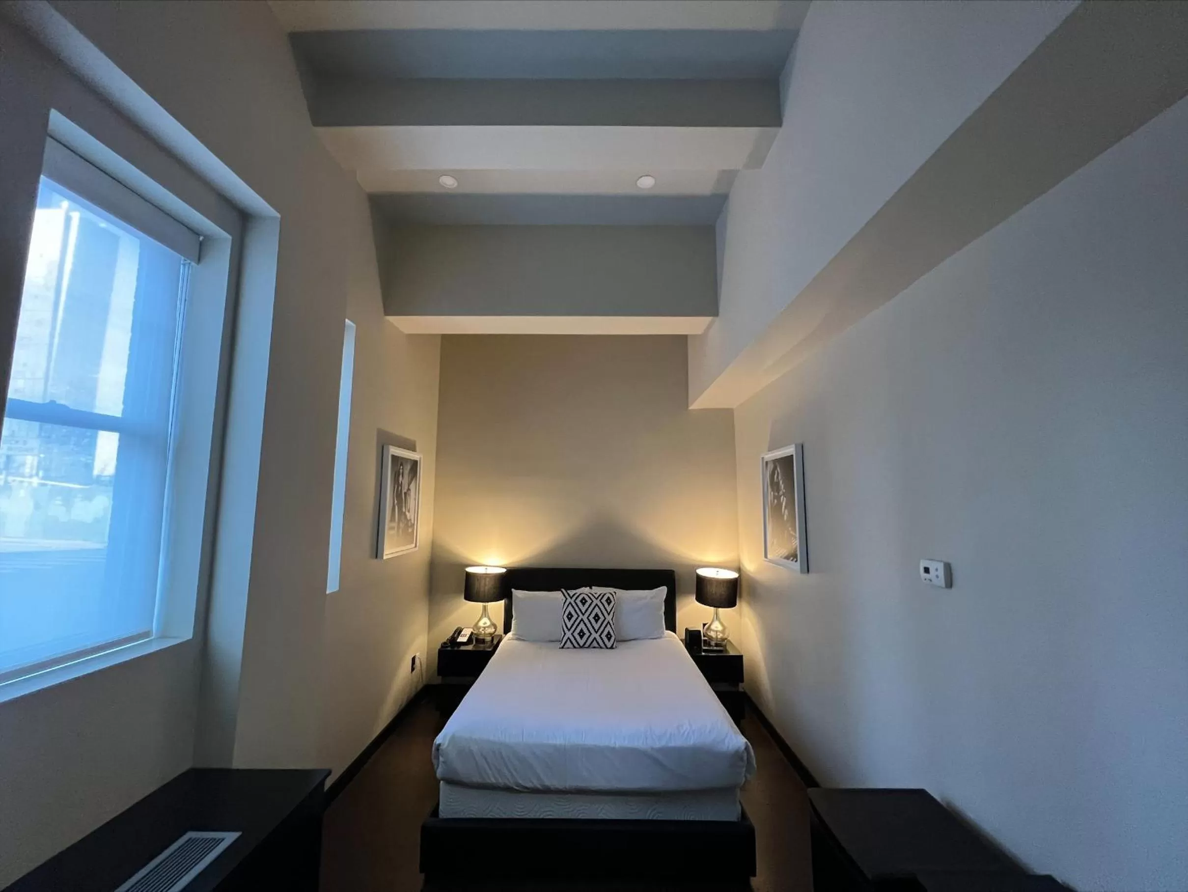 Bedroom, Bed in Cachet Boutique Hotel NYC