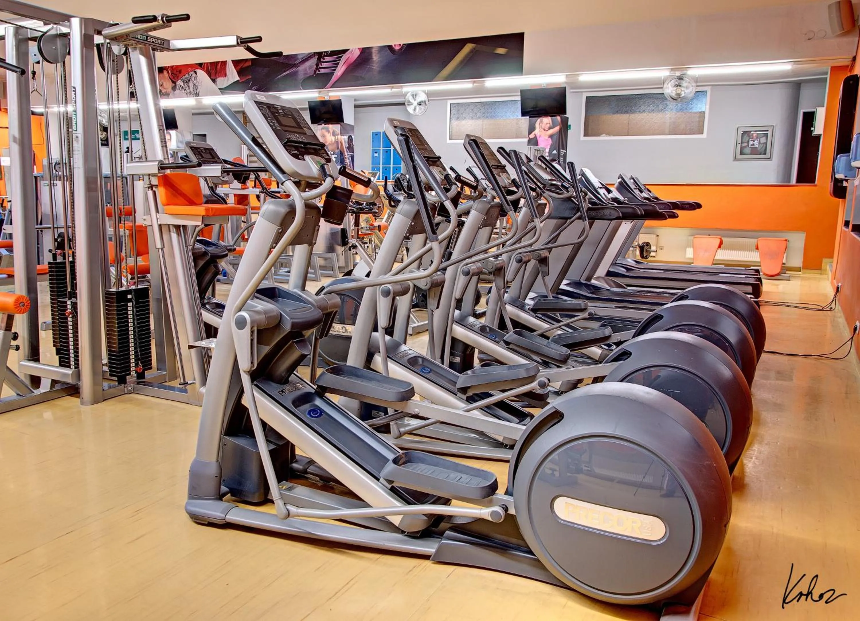 Fitness centre/facilities in AXA Hotel