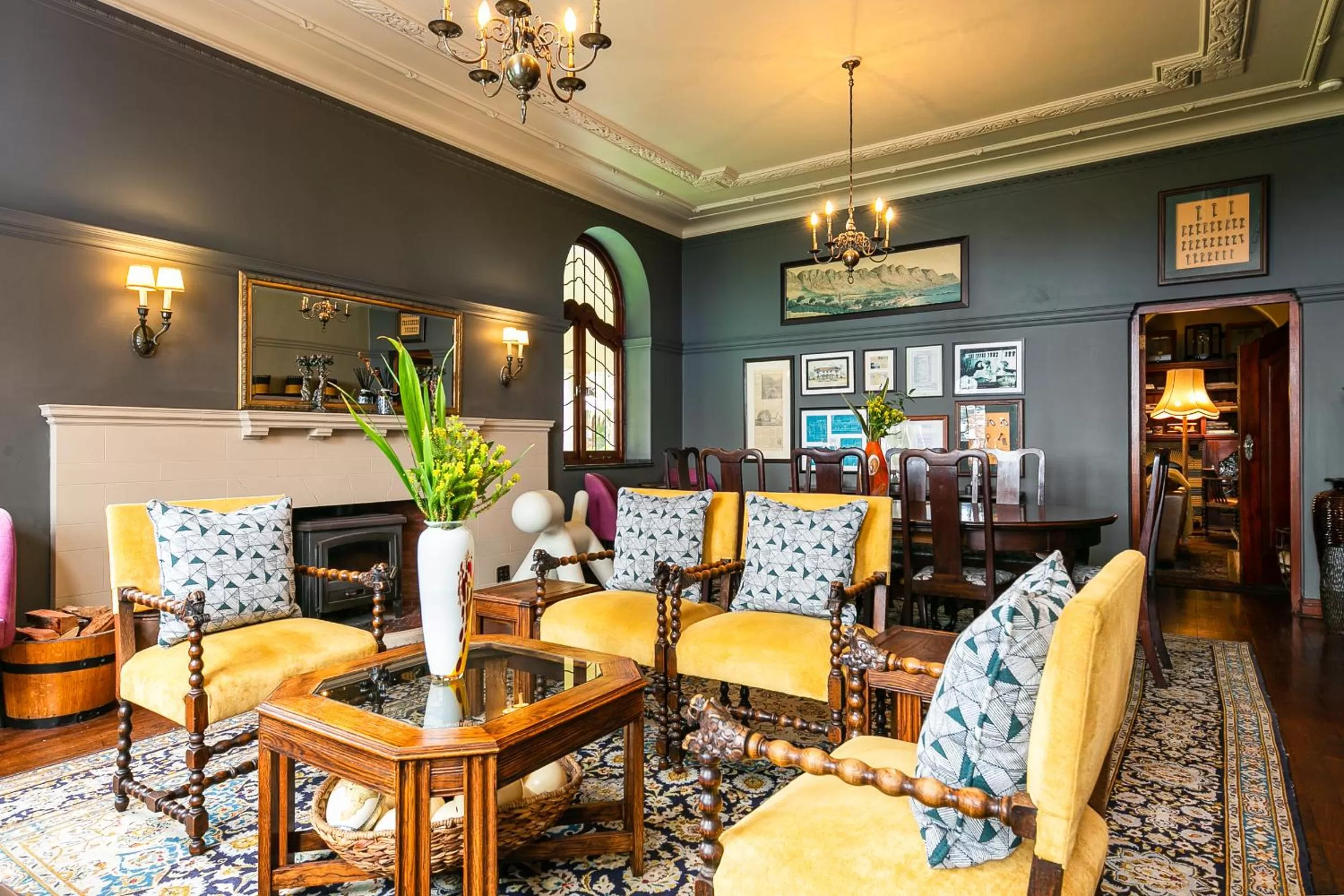 Living room in Camps Bay Retreat Hotel