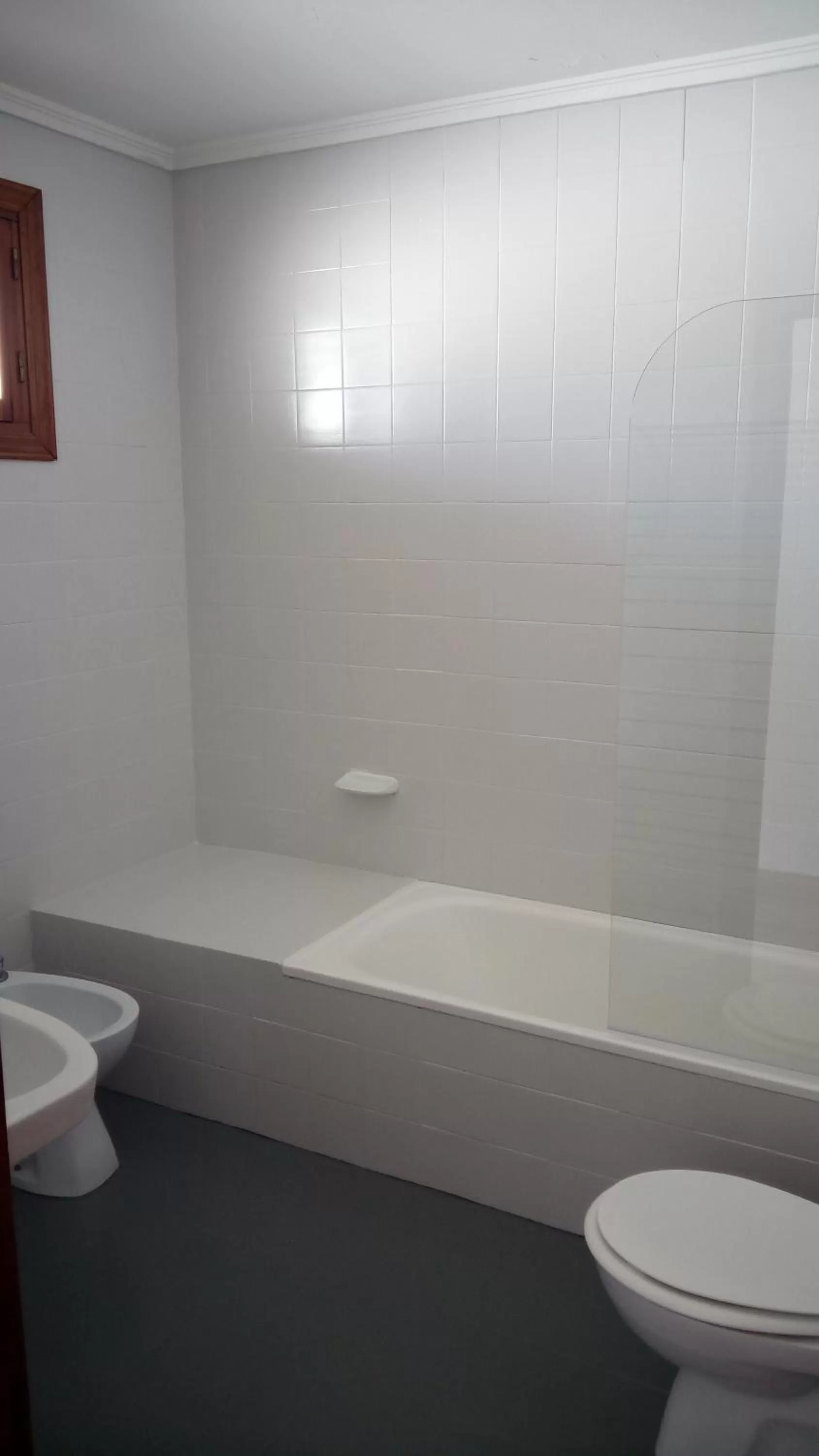 Decorative detail in Hotel-Motel Sol II