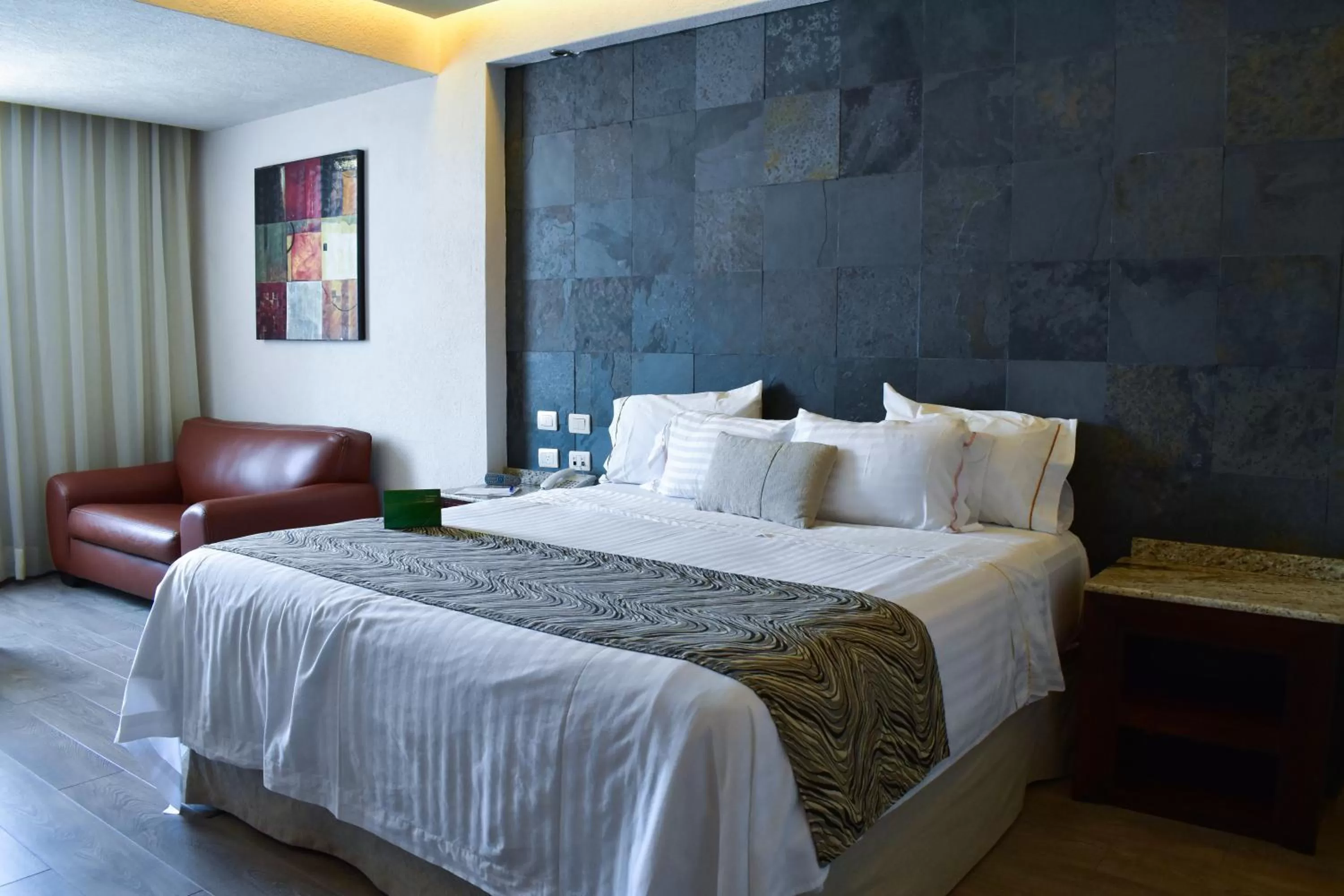 Photo of the whole room, Bed in Hotel Portobelo