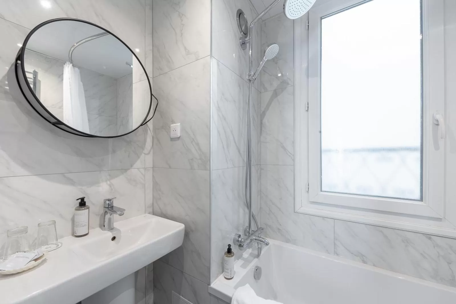 Bathroom in Hotel Saint Christophe