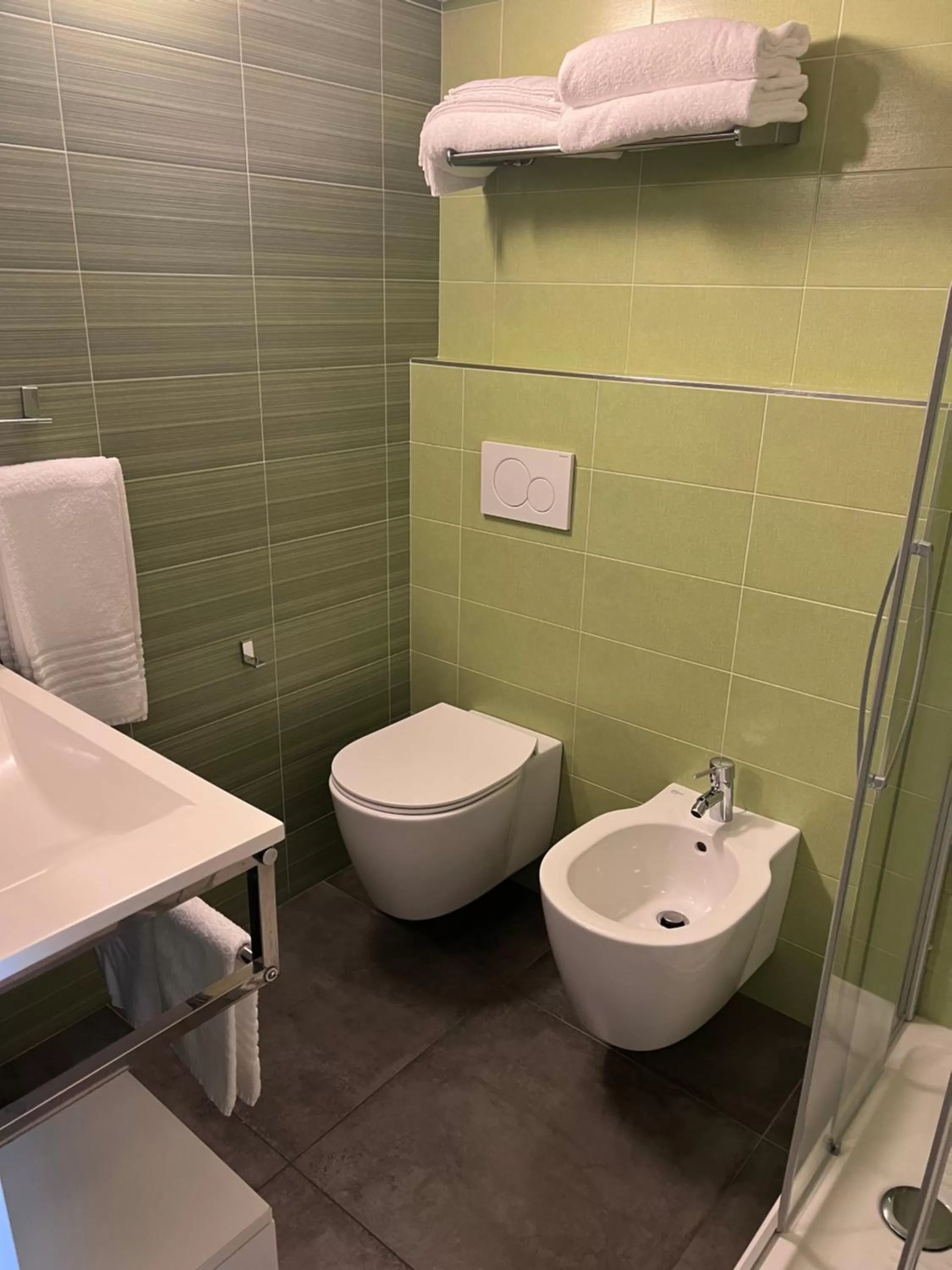 Toilet in Residence Star