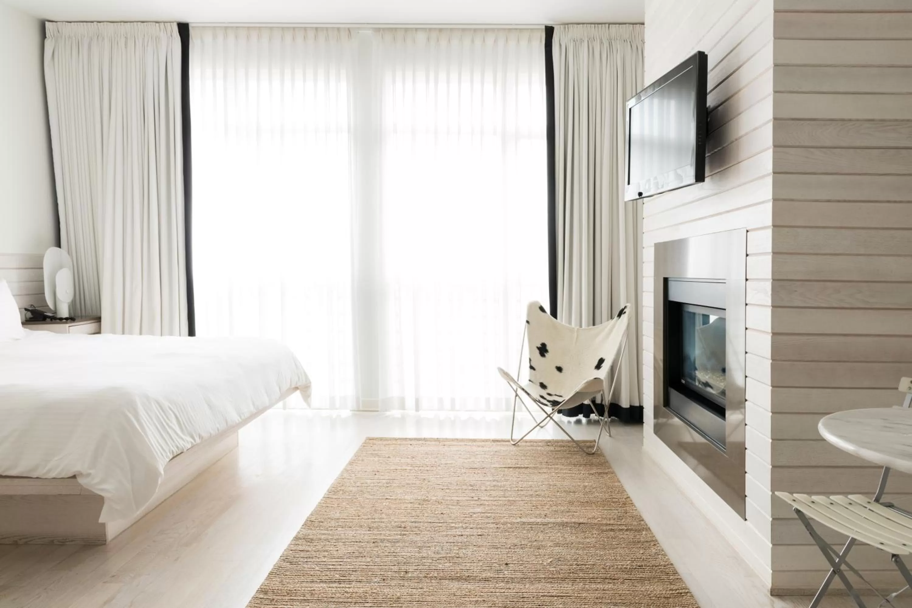 Photo of the whole room, Bed in Bungalow Hotel