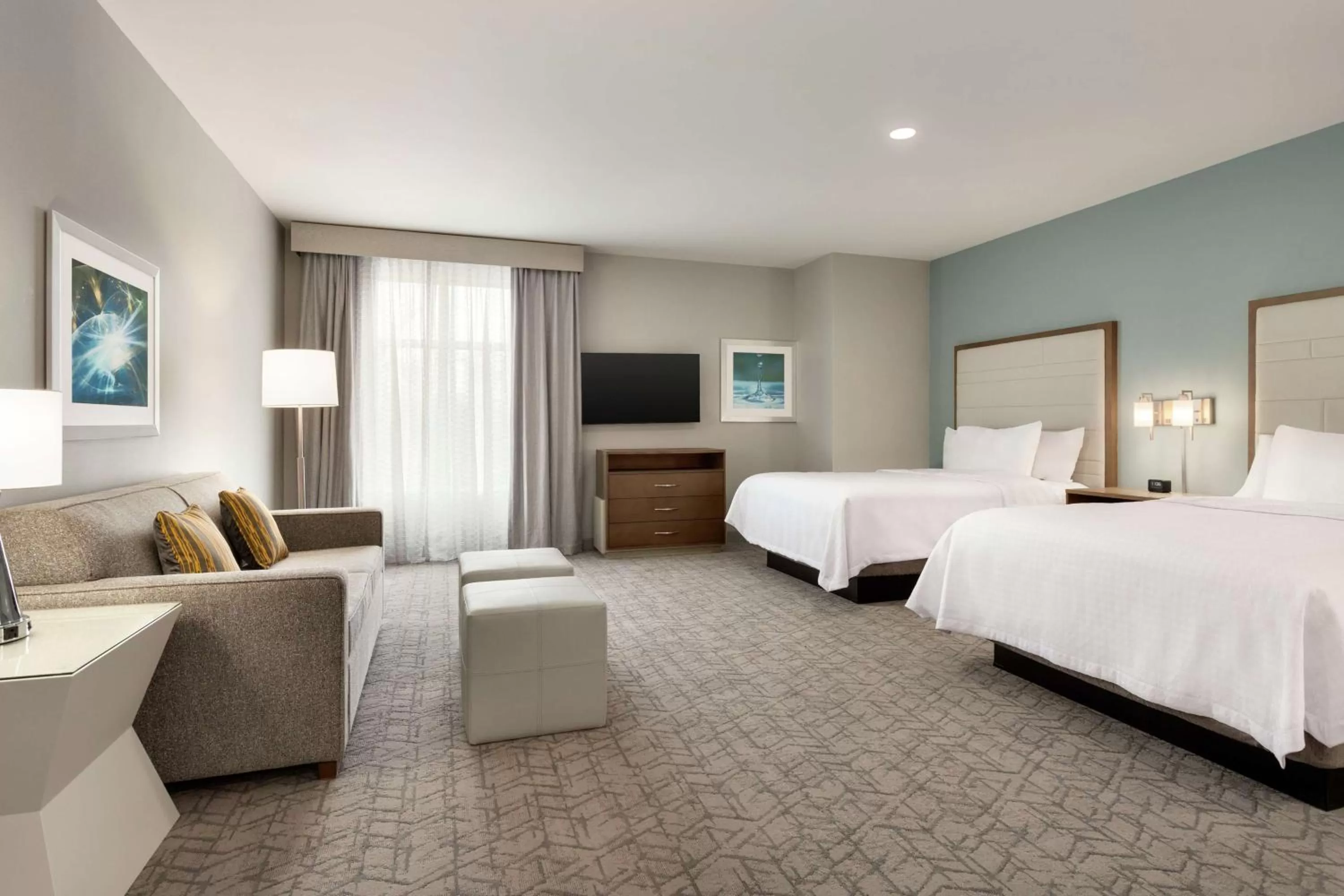 Living room, Bed in Homewood Suites By Hilton Mcdonough