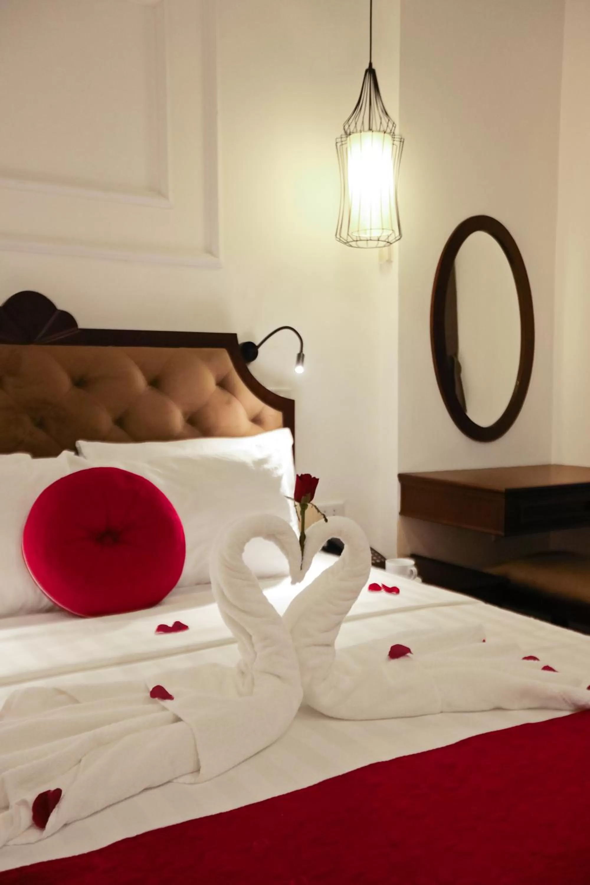 Bedroom, Bed in Hanoi La Vision Hotel