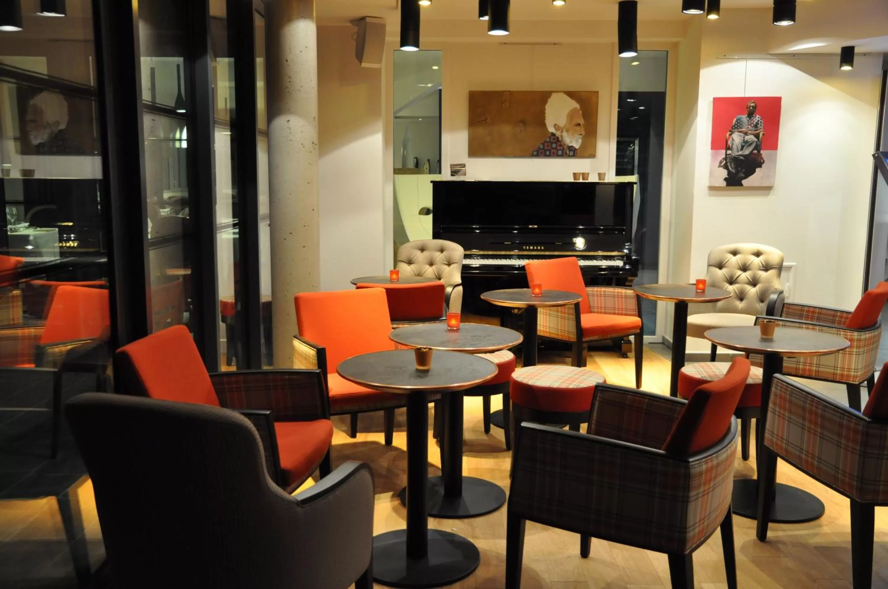 Lounge or bar in Les 3 Lieux - Hôtel, Restaurant, Espace sensoriel