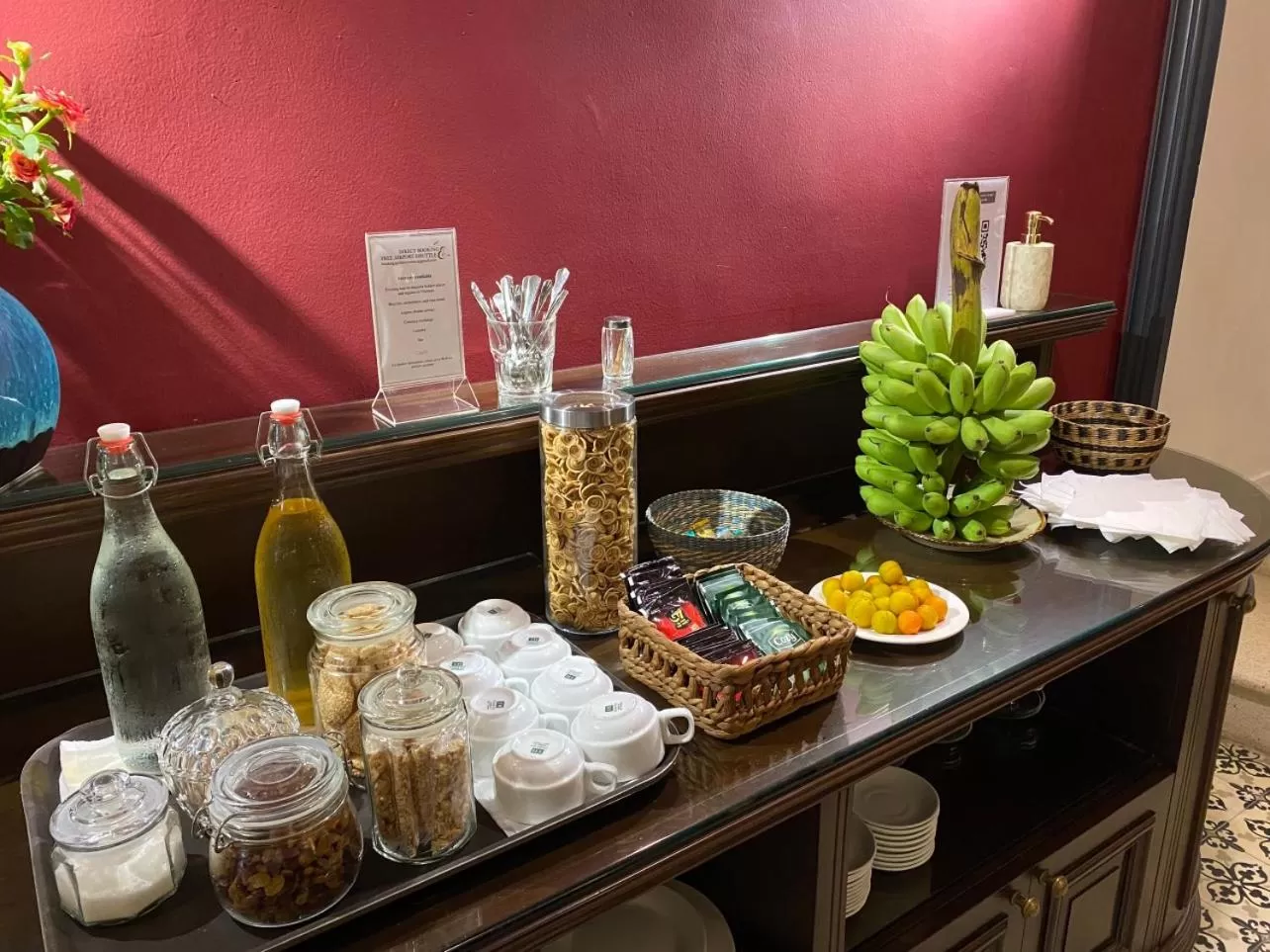 Coffee/tea facilities in Golden Rooster Hotel