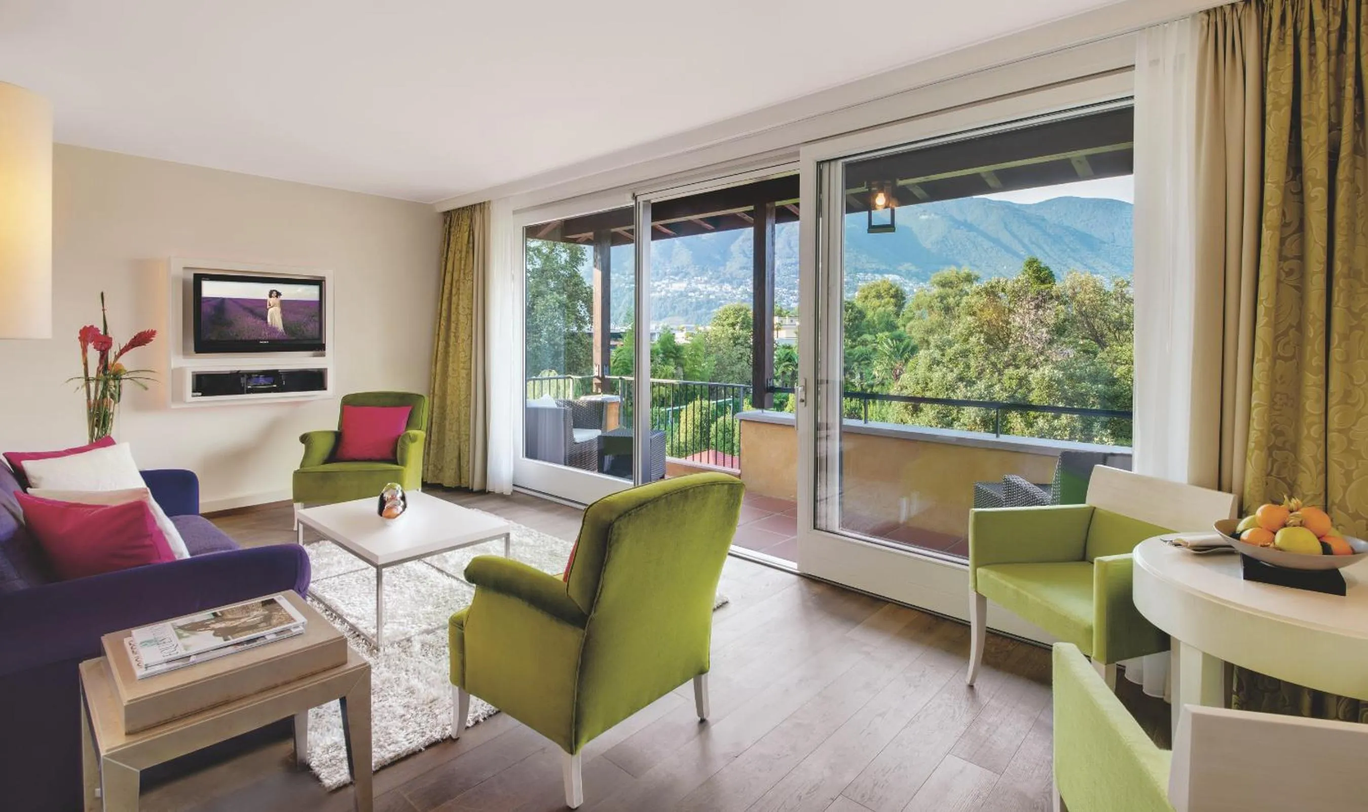 Photo of the whole room in Giardino Ascona