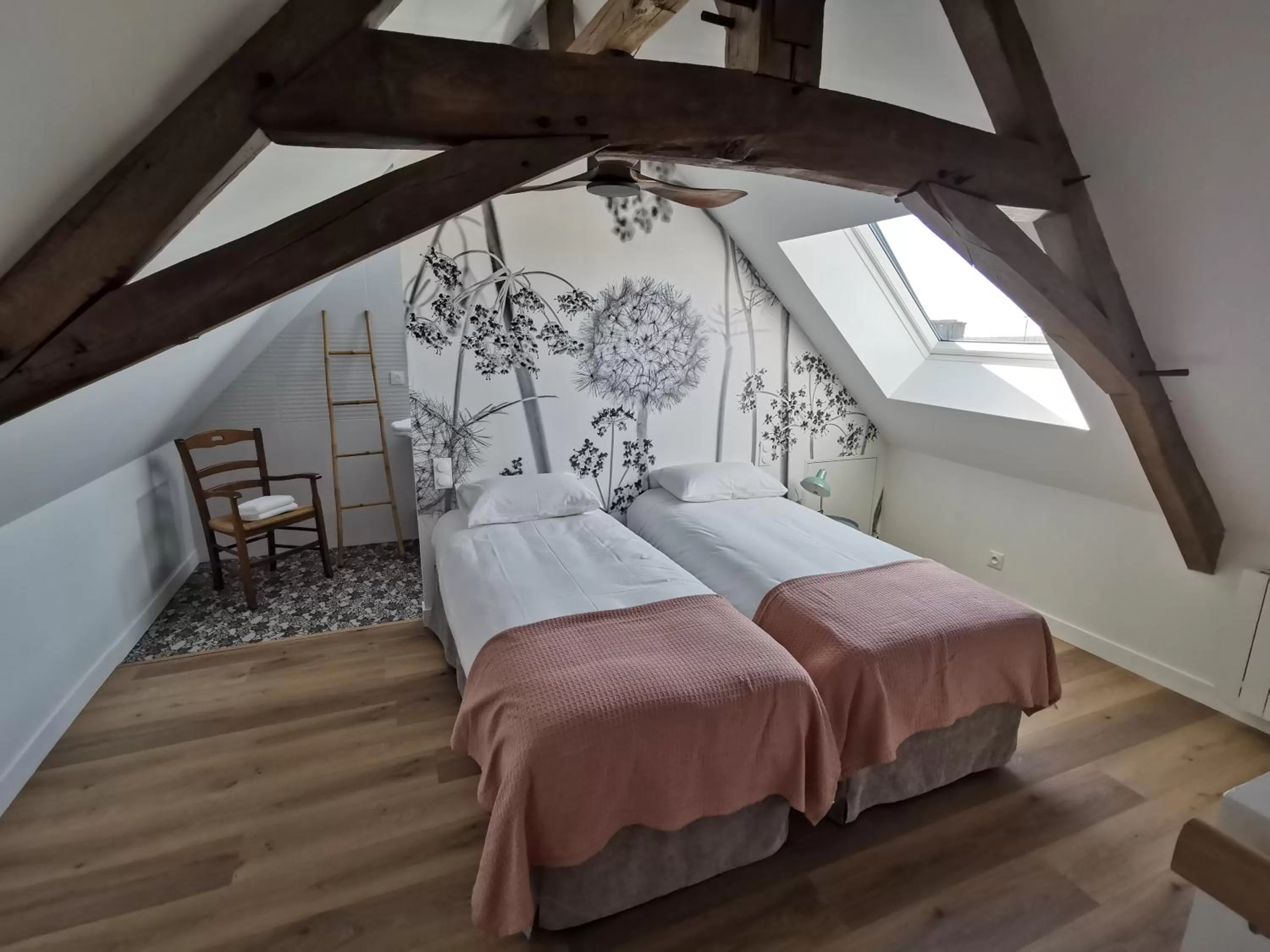 Bedroom, Bed in Une escale en Berry