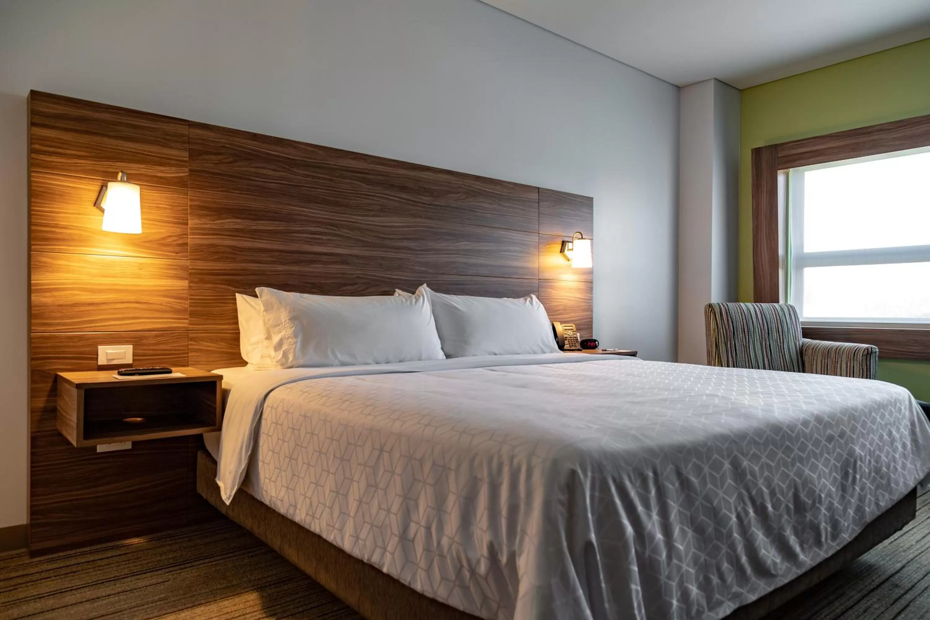 Bed in Holiday Inn Express & Suites - Ensenada Centro by IHG