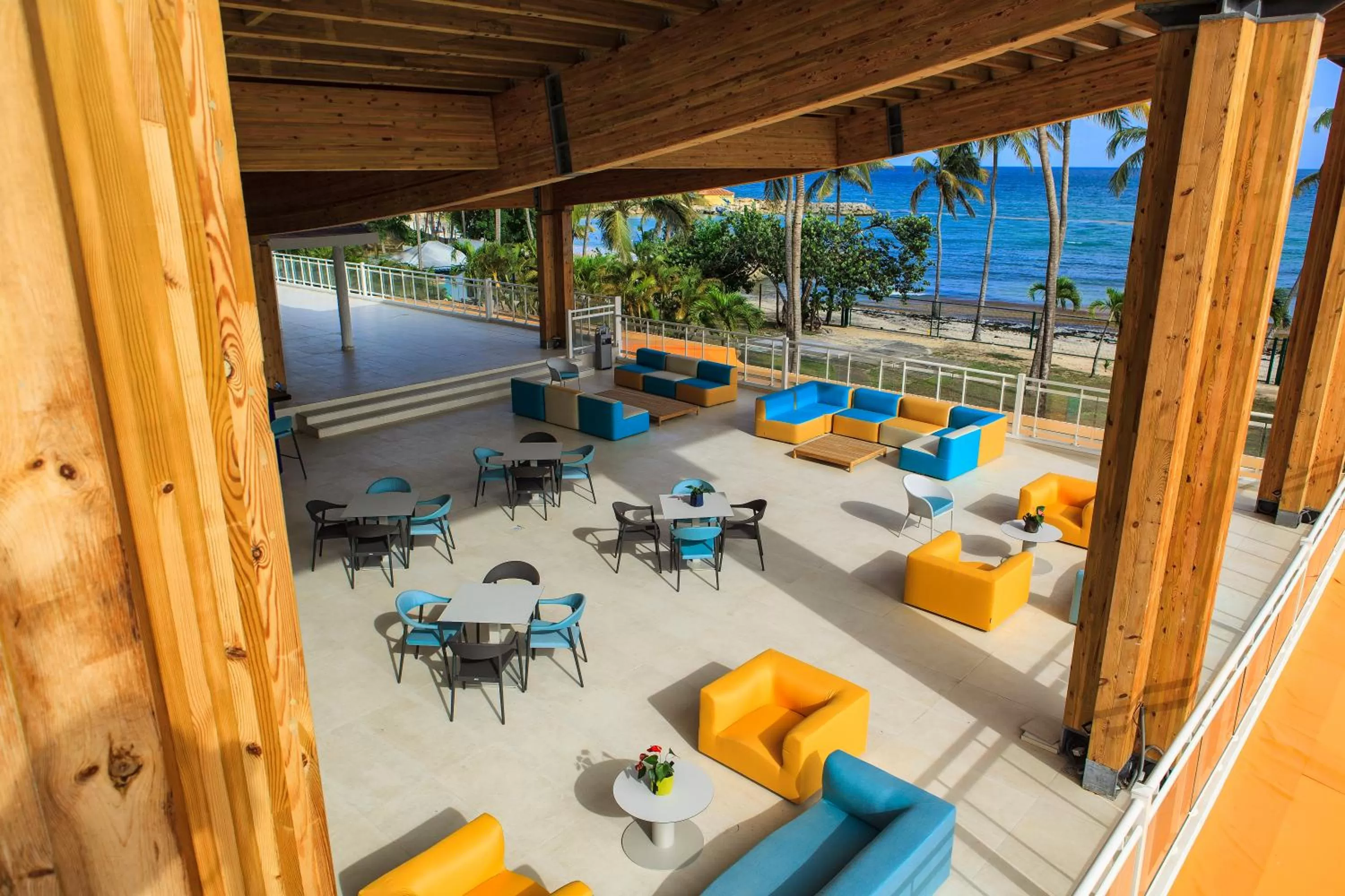 Patio in Hotel Arawak Beach Resort