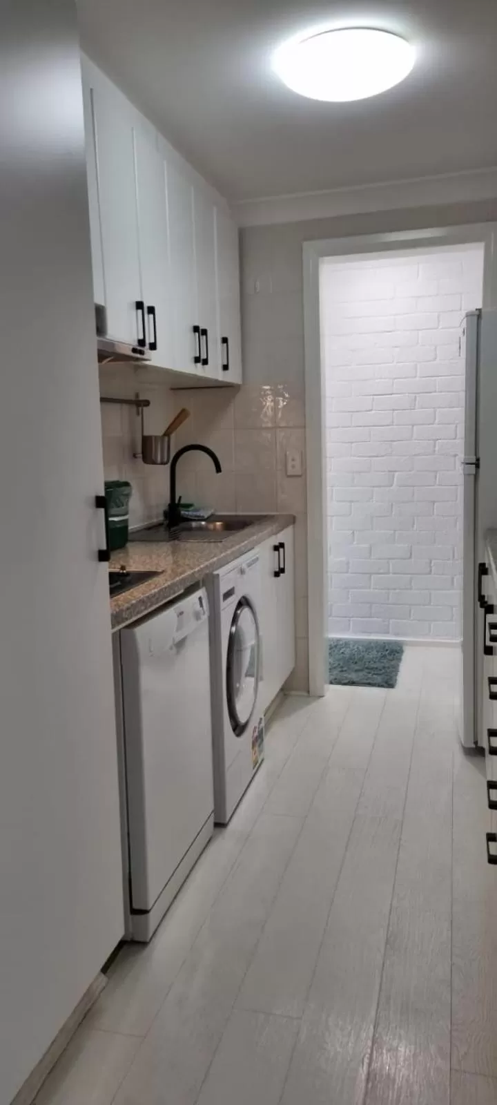 Cedarwood Apartments