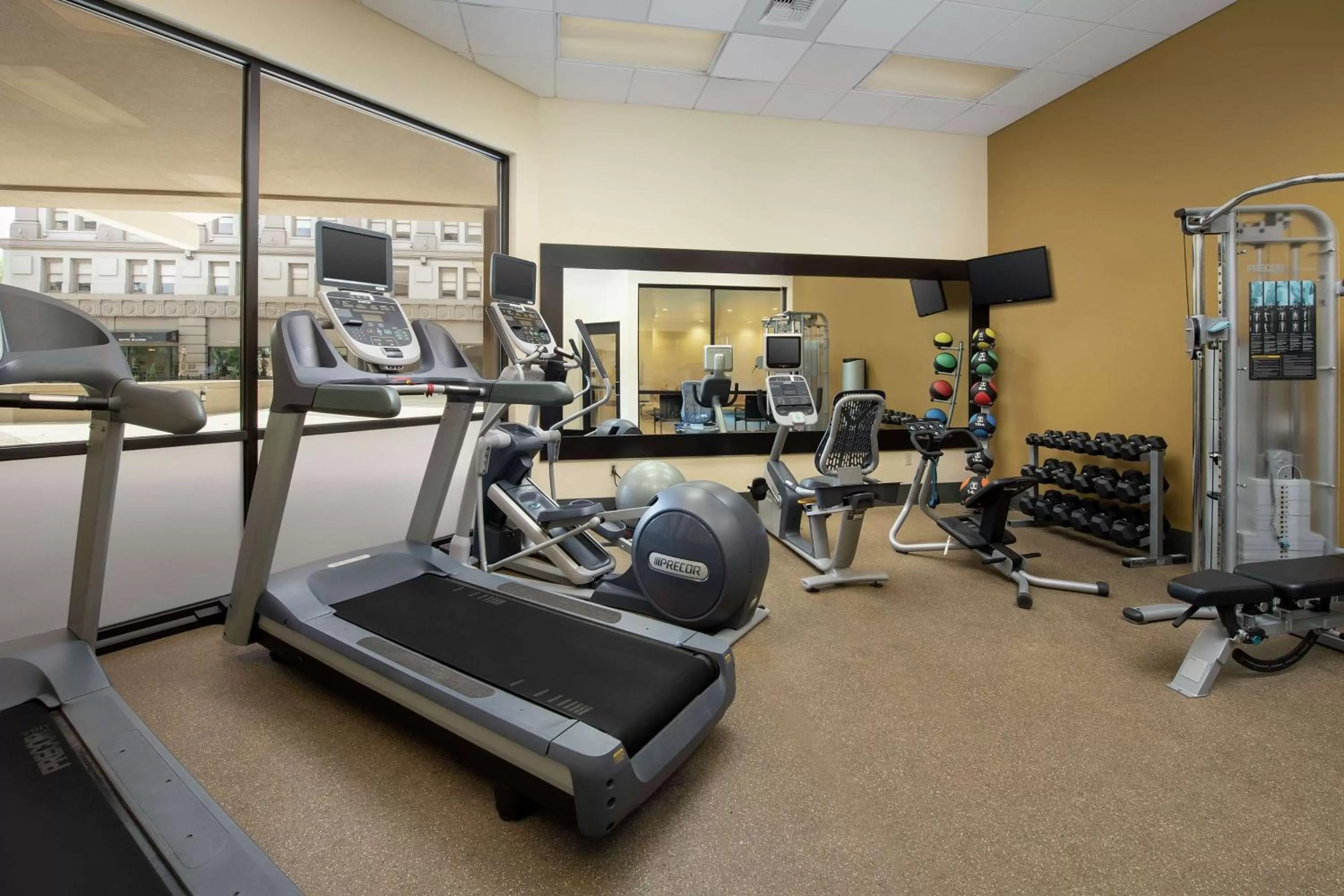 Fitness centre/facilities in Hilton Garden Inn Yakima Downtown