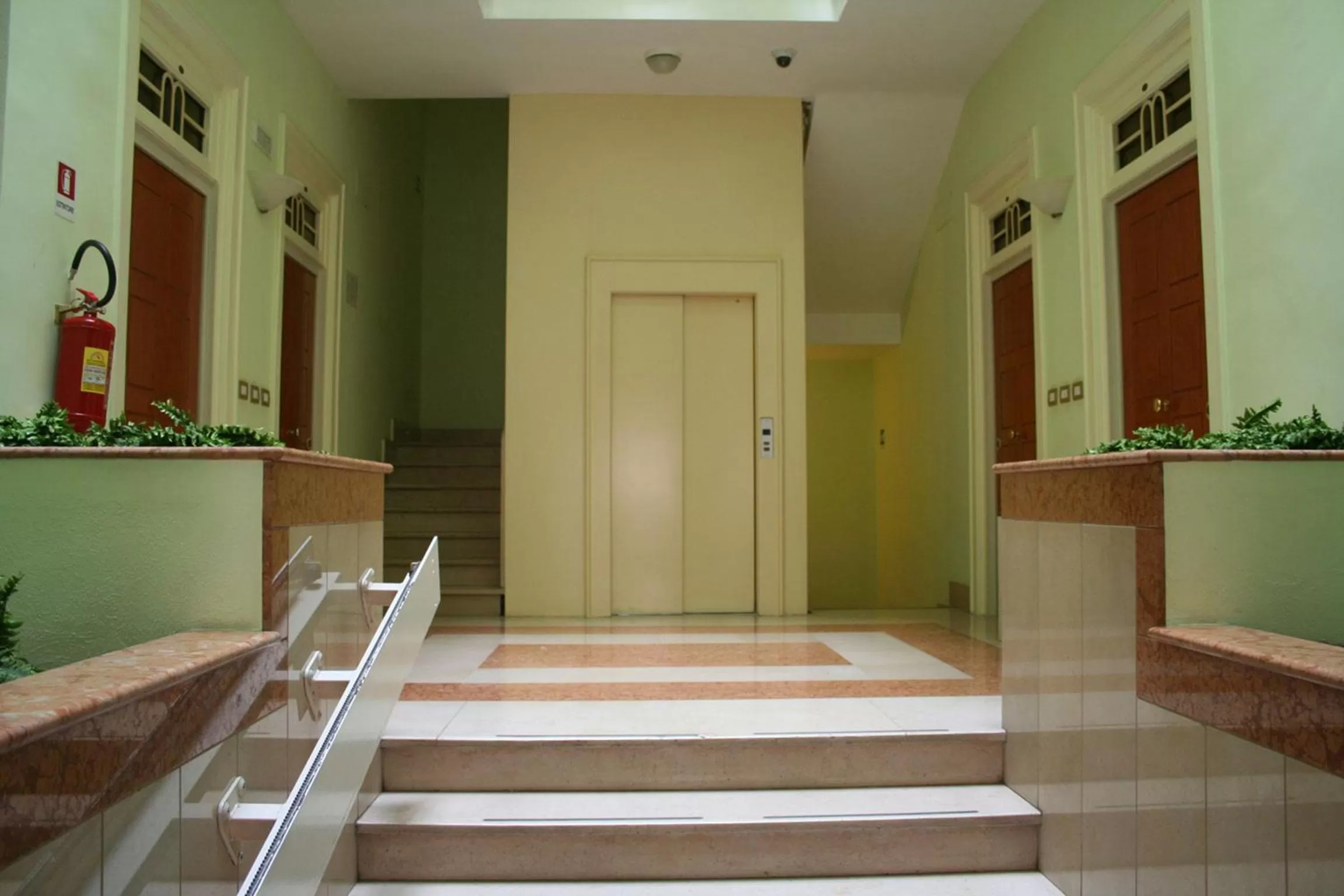 Lobby or reception in Visa Residence