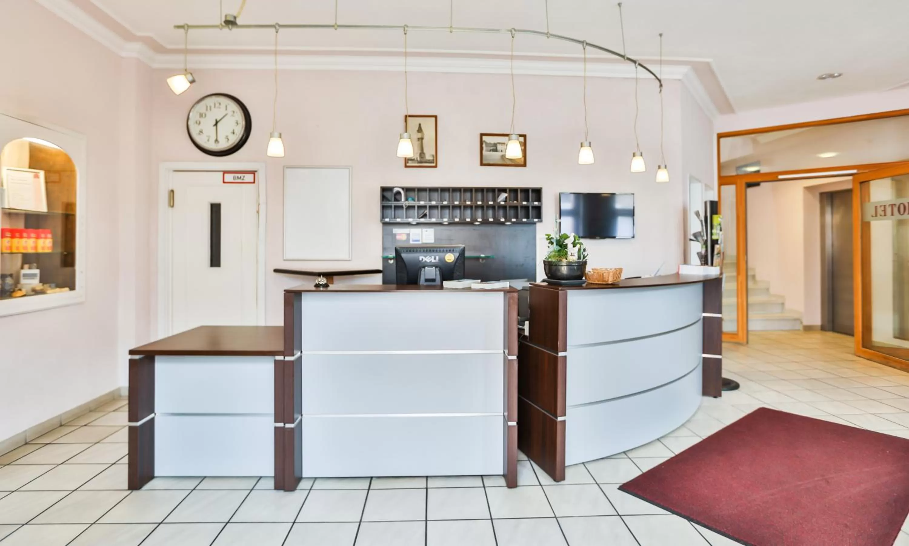 Lobby or reception in Hotel Stadt Kappeln