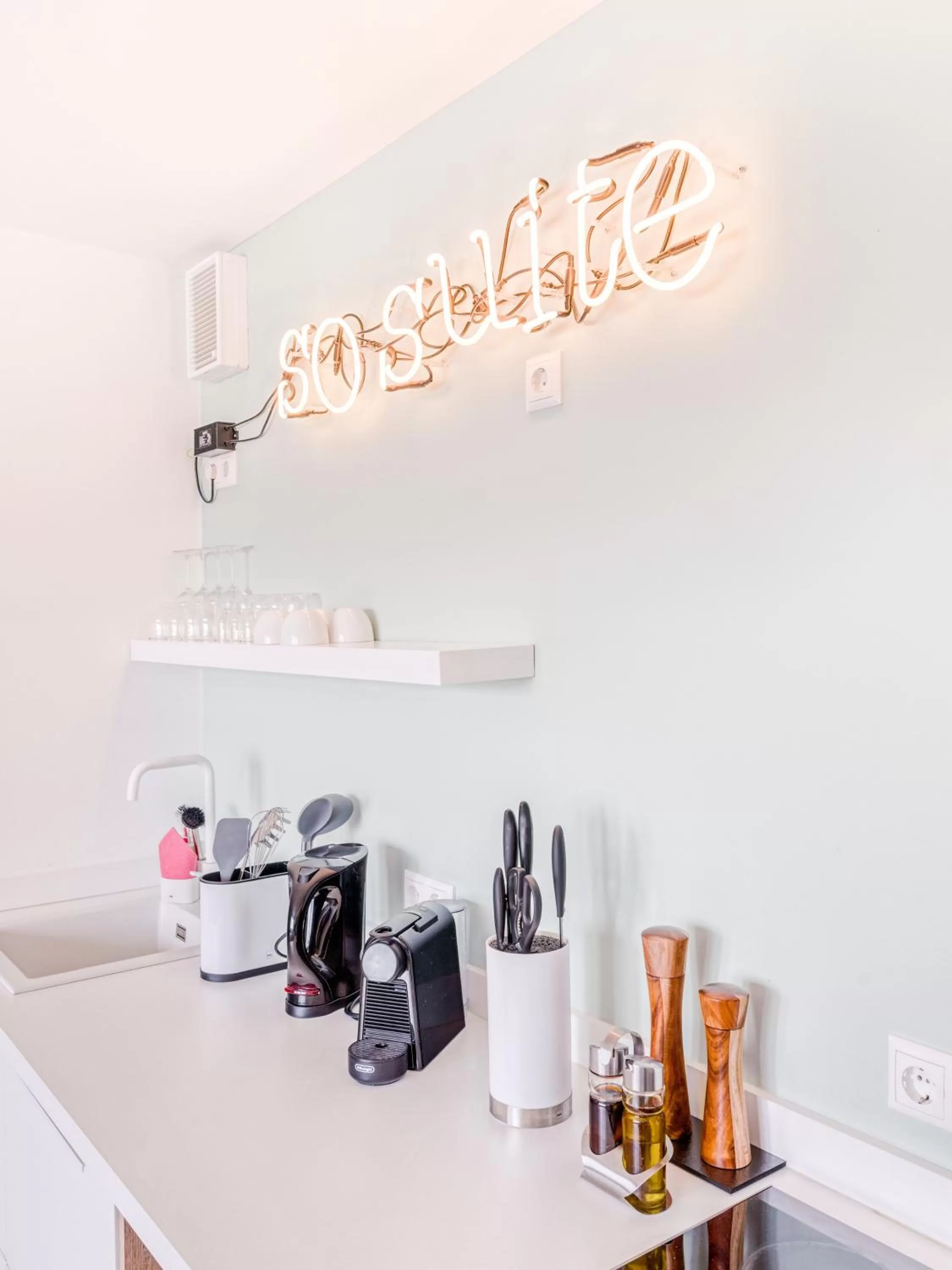 Coffee/tea facilities in Limehome Darmstadt Wilhelminenstraße - Digital Access