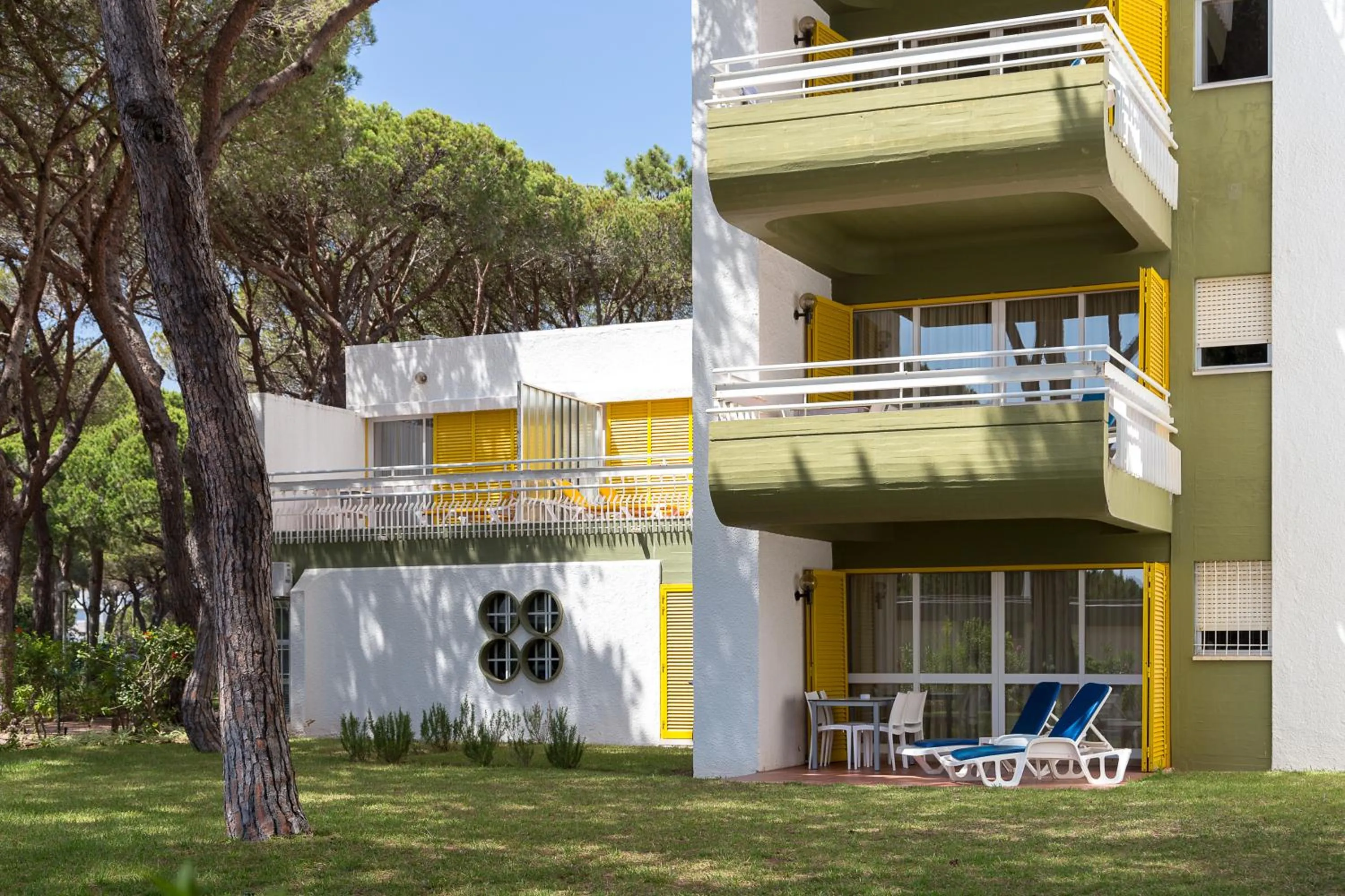 Garden in Apartamentos Turisticos Pinhal Da Marina