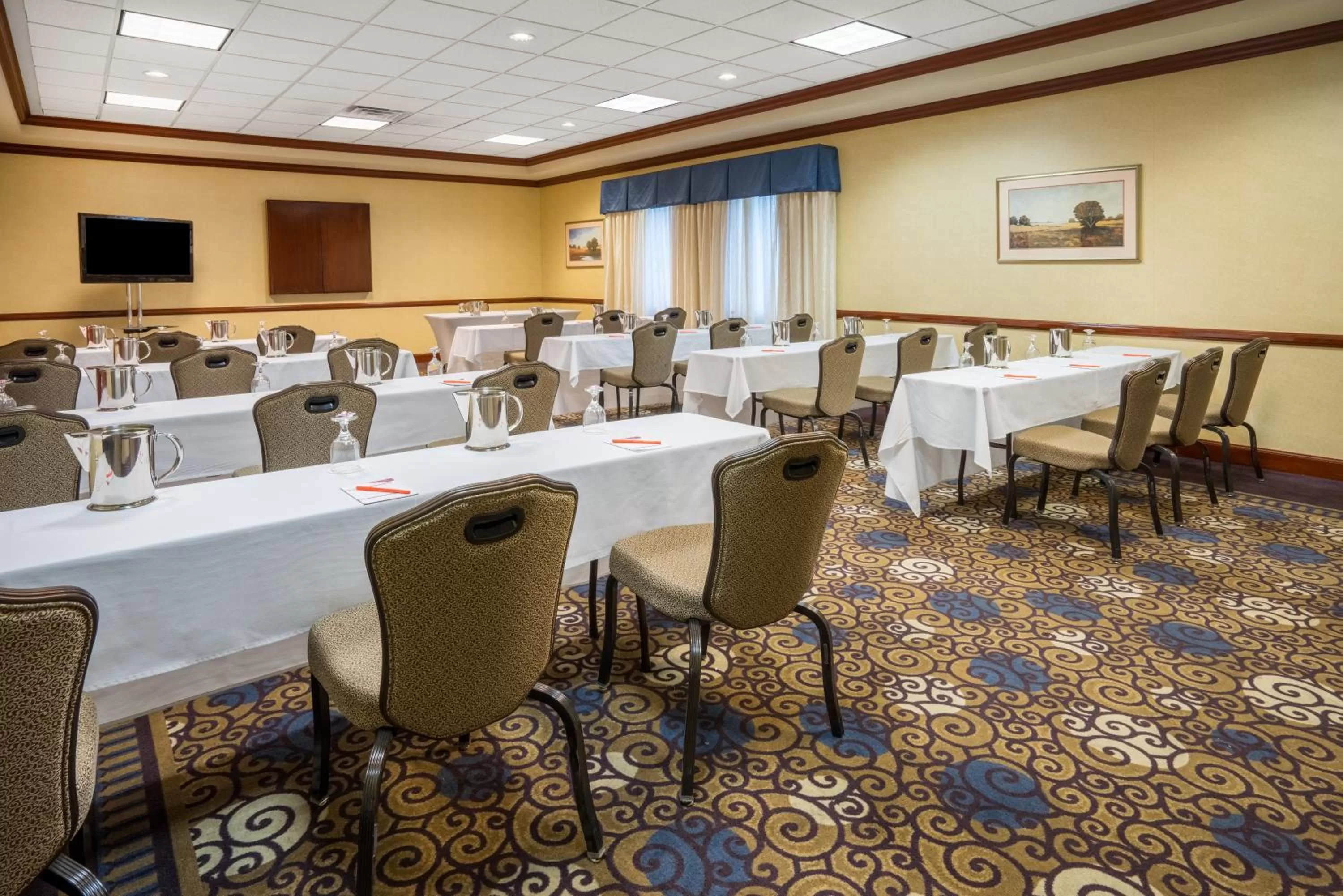 Meeting/conference room in Crowne Plaza Hotel and Suites Pittsburgh South by IHG