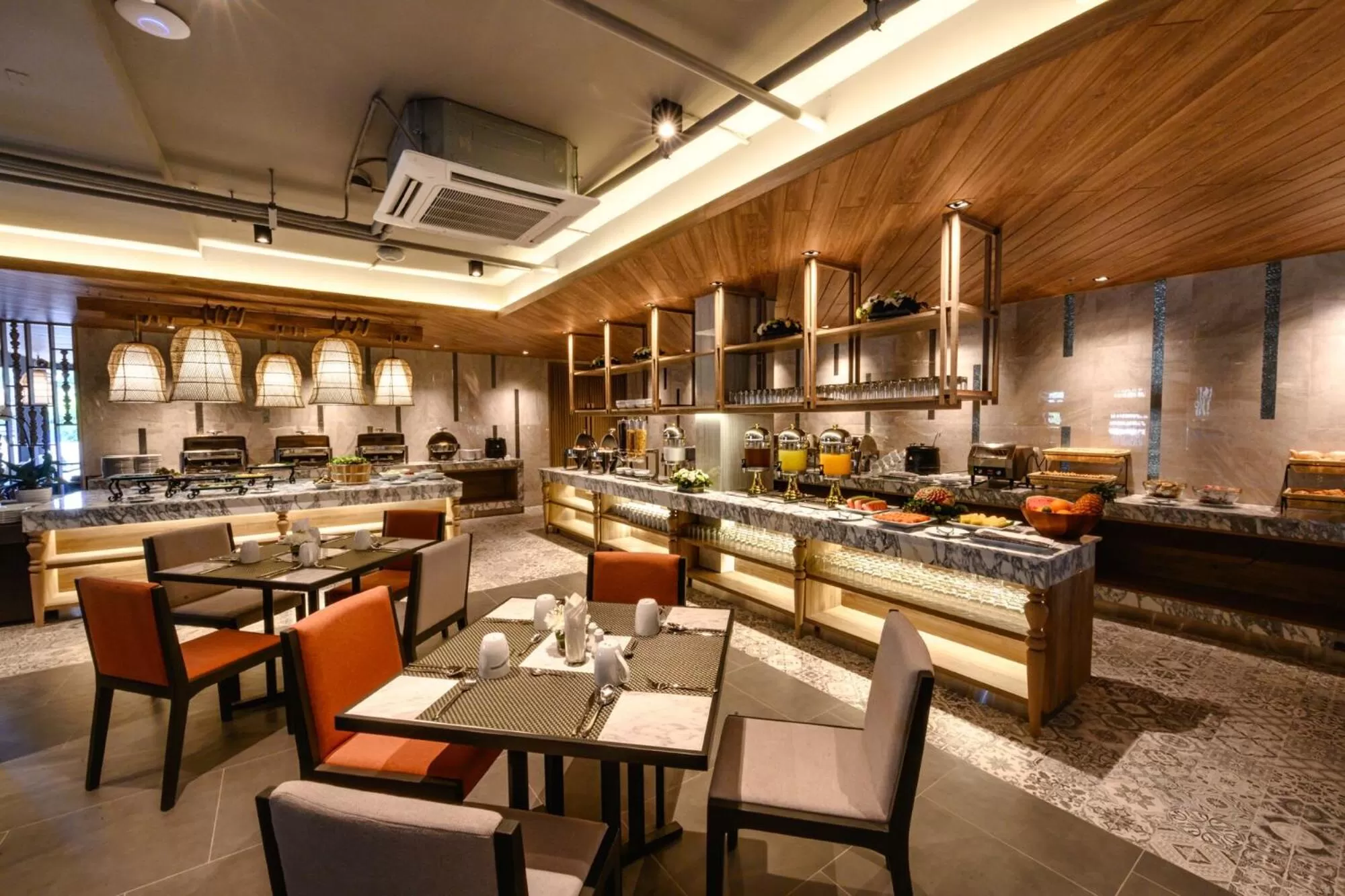 Restaurant/places to eat in iSanook Resort & Suites Hua Hin