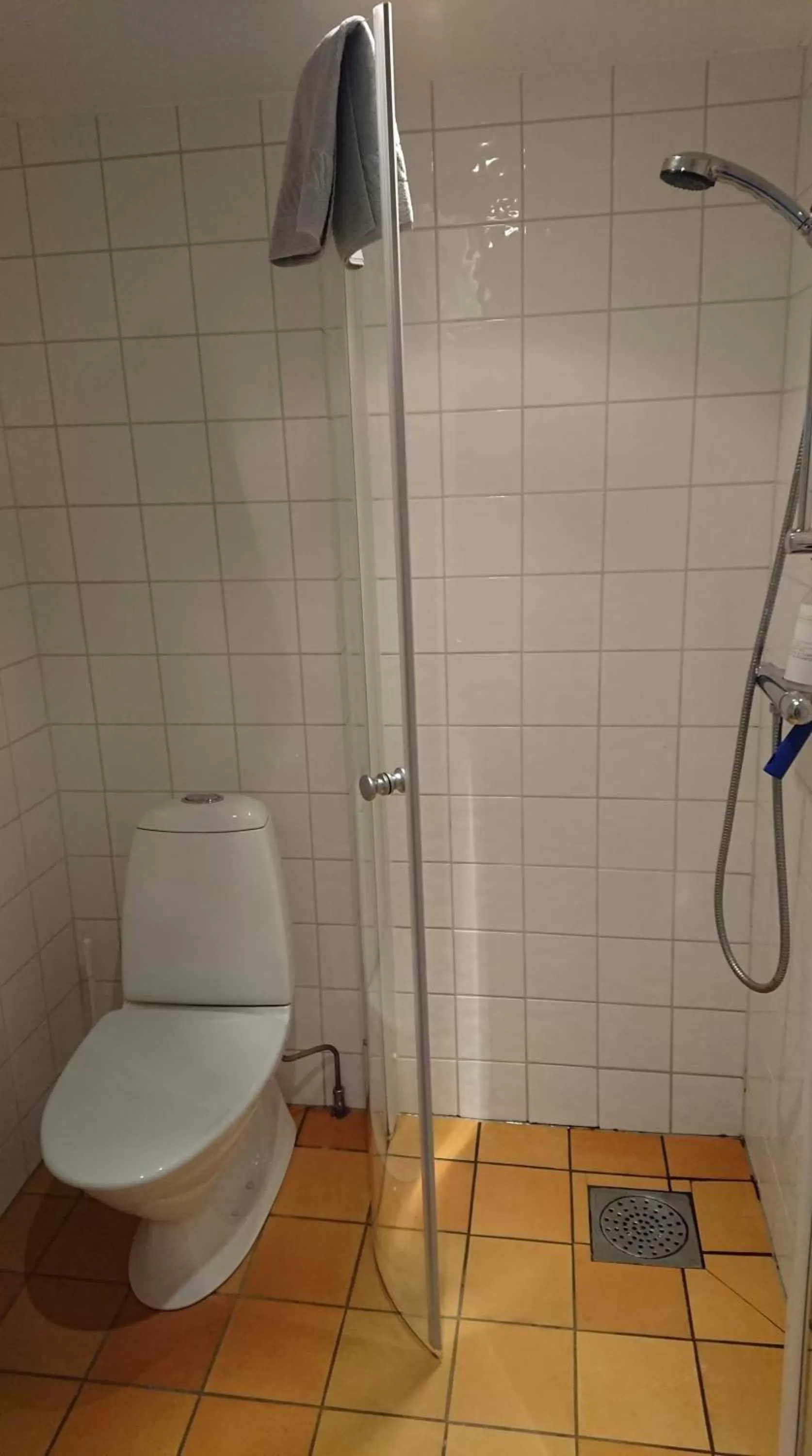 Bathroom in Hotell Repet