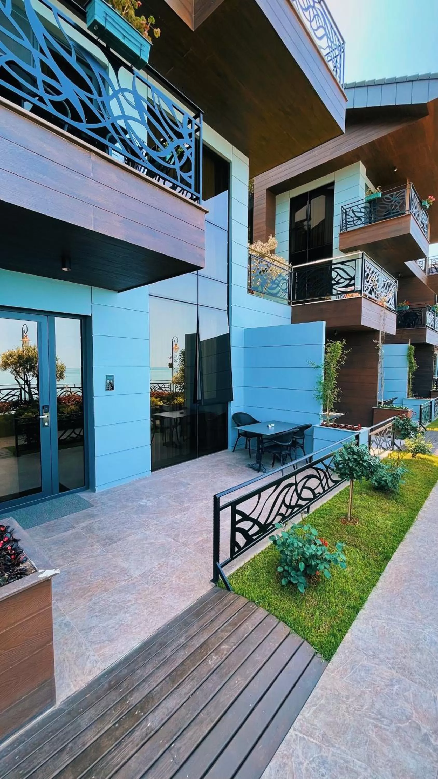 Patio in Peerless Villas Hotel