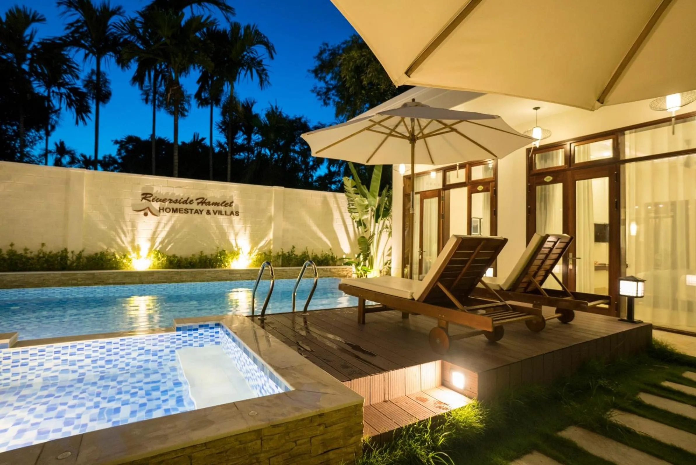 Children play ground in Riverside Hamlet Homestay & Villa