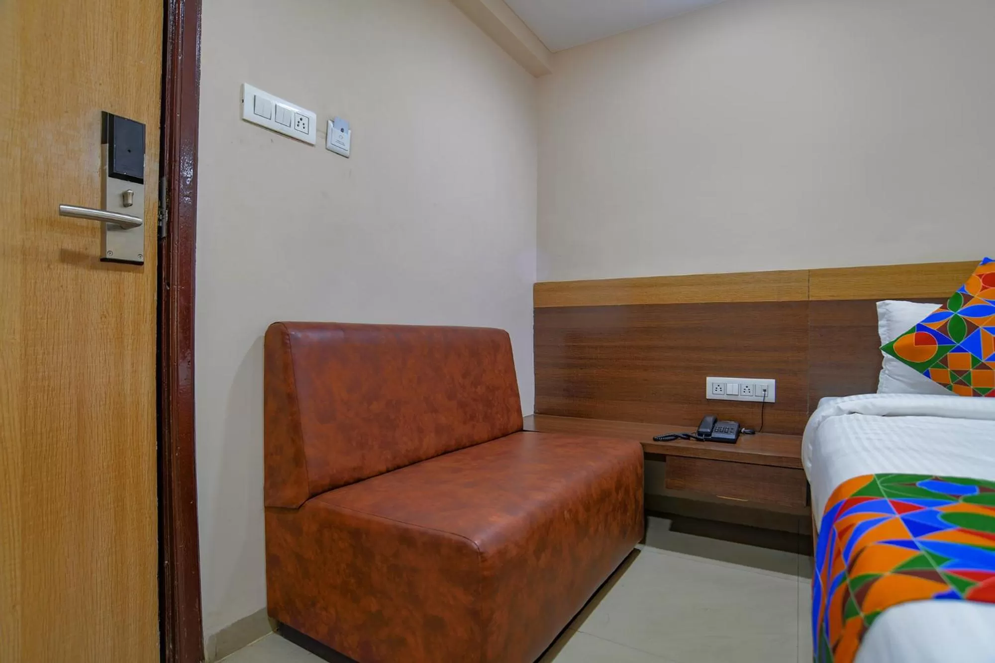 Living room, Bed in FabHotel Pishori